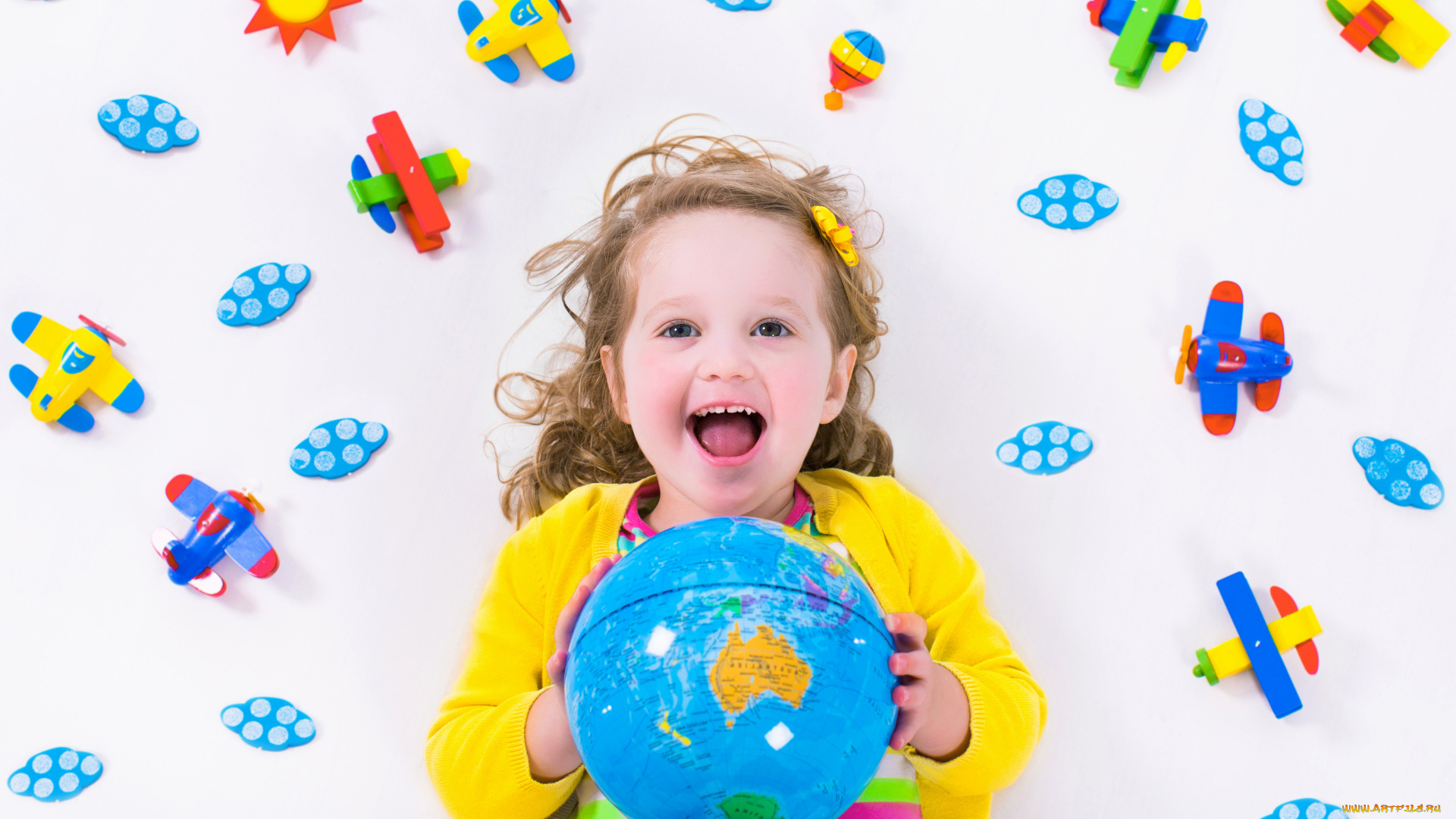 разное, дети, девочка, глобус, игрушки