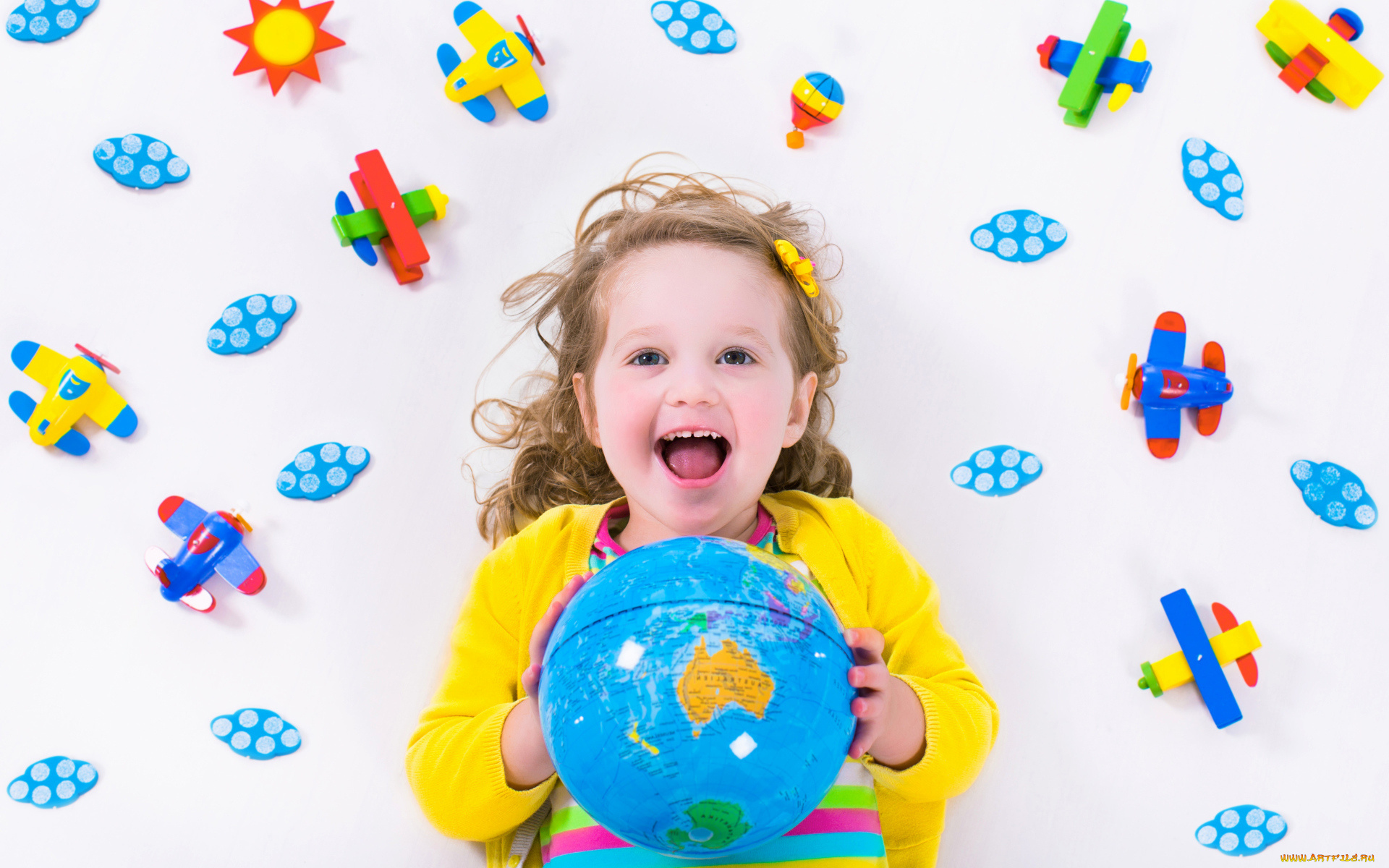 разное, дети, девочка, глобус, игрушки