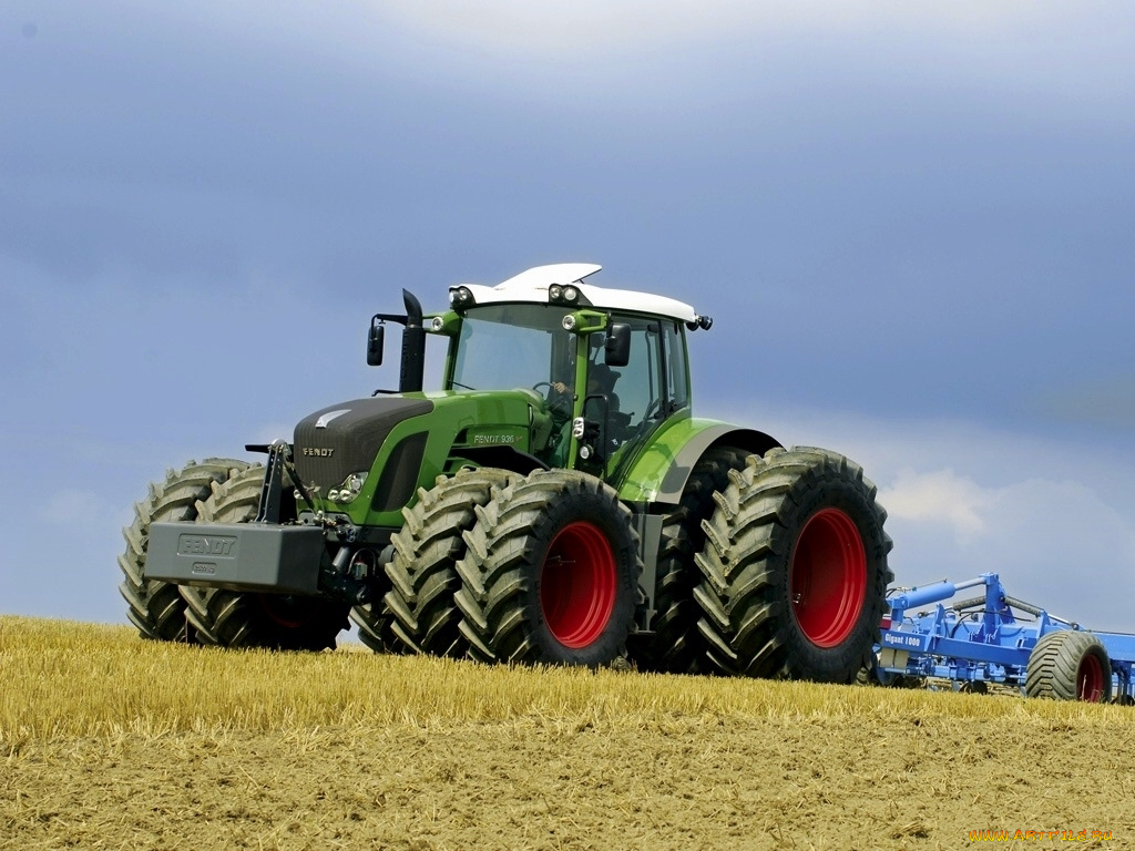 техника, тракторы