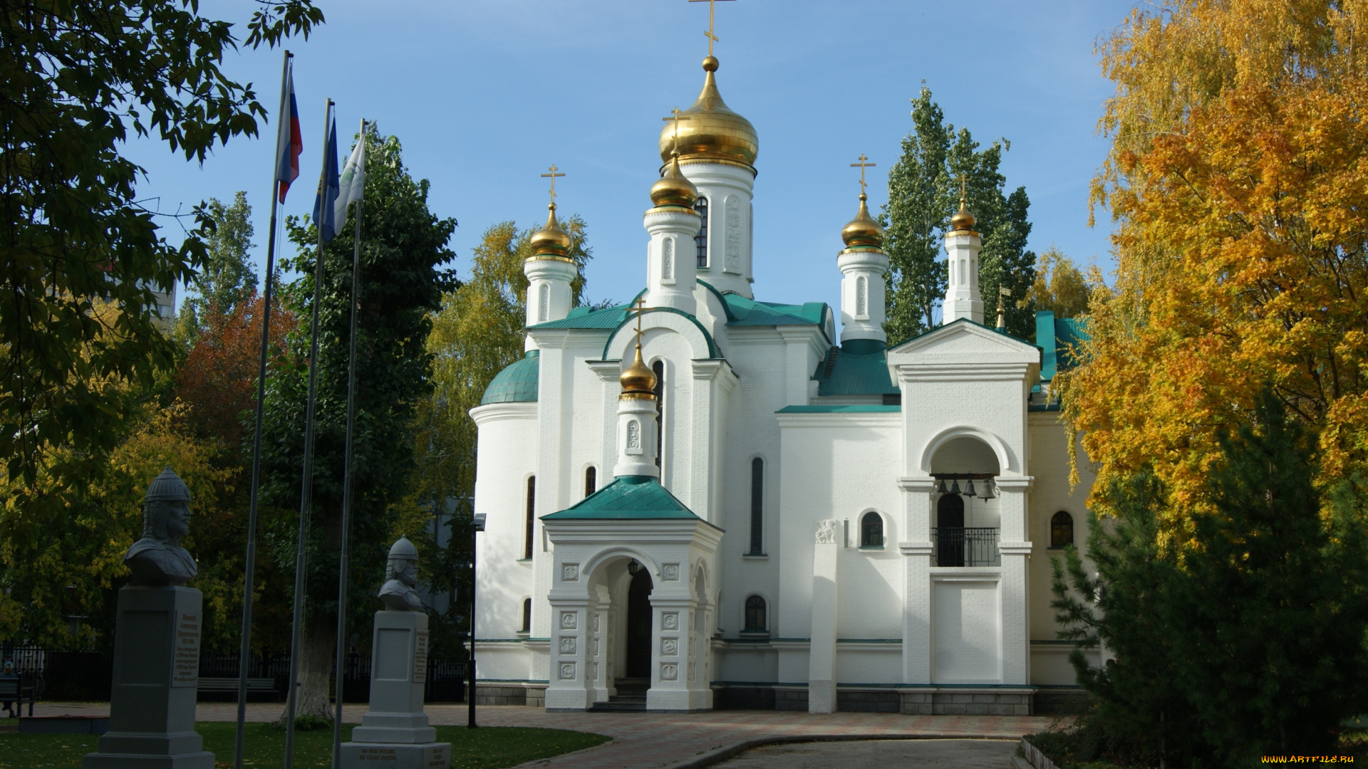 тольятти, , храм, во, имя, всех, святых, в, земле, русской, просиявших, города, -, православные, церкви, , монастыри, храм, деревья, небо, трава, флаги, памятники, осень