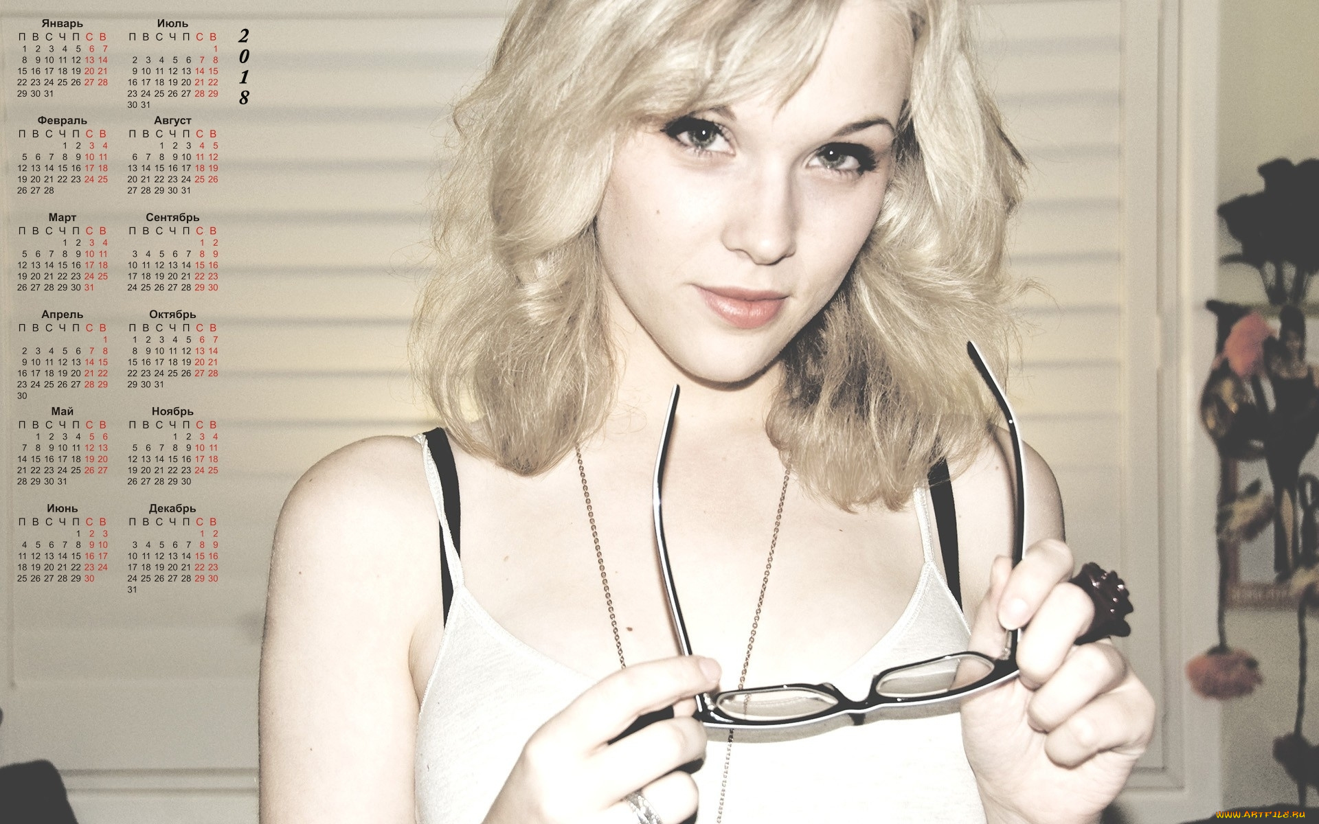 календари, девушки, очки, взгляд, блондинка