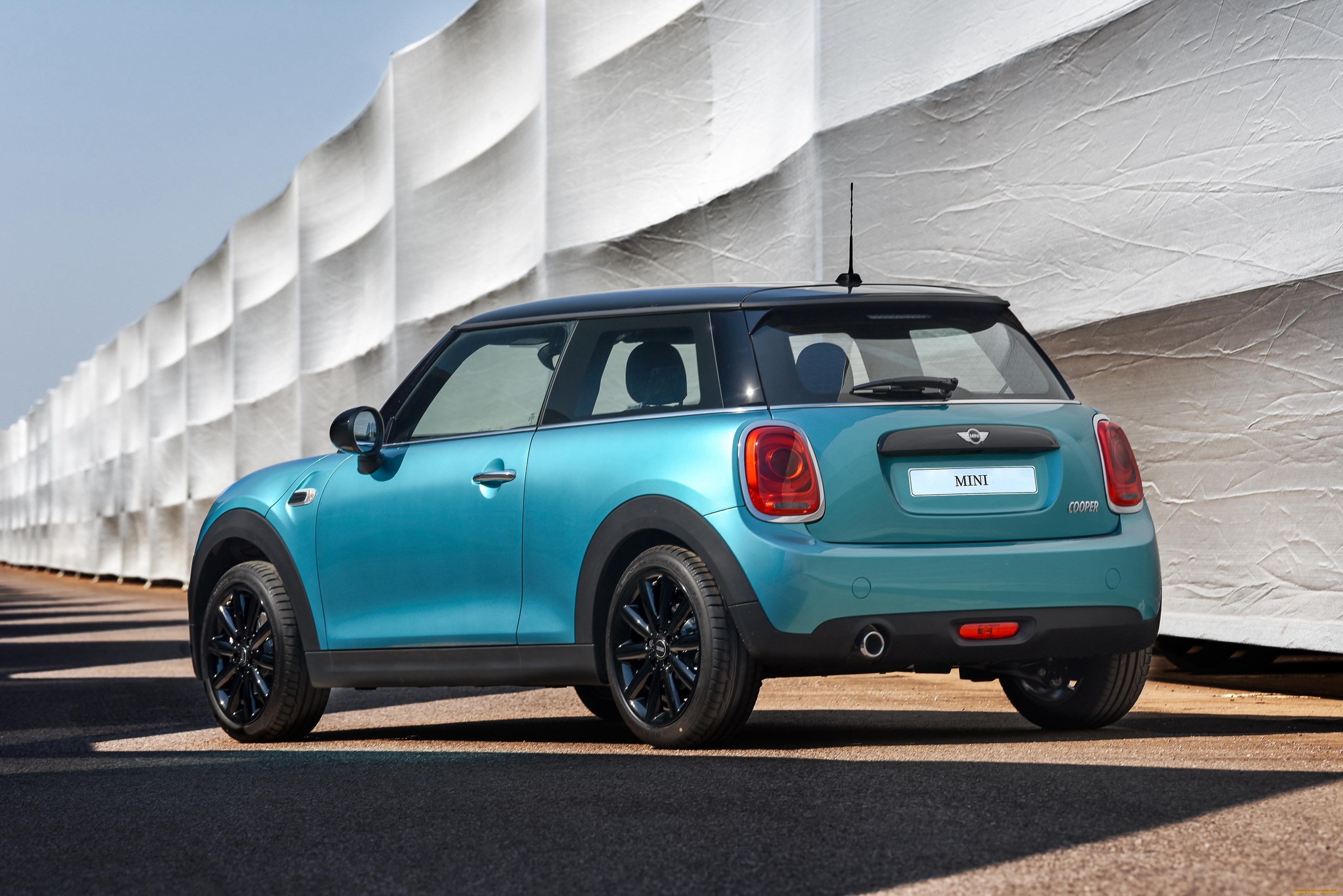 автомобили, mini