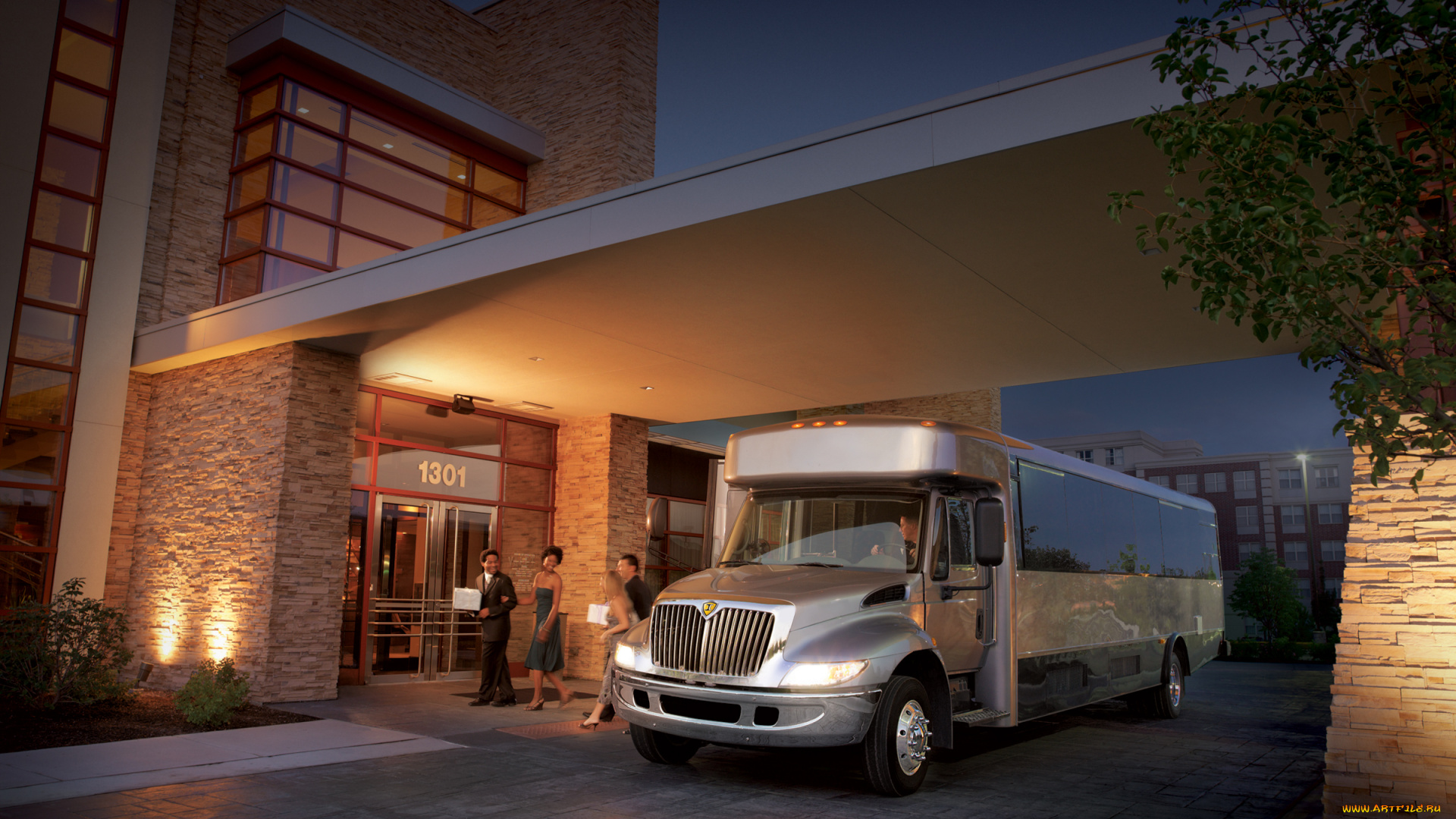 автомобили, international