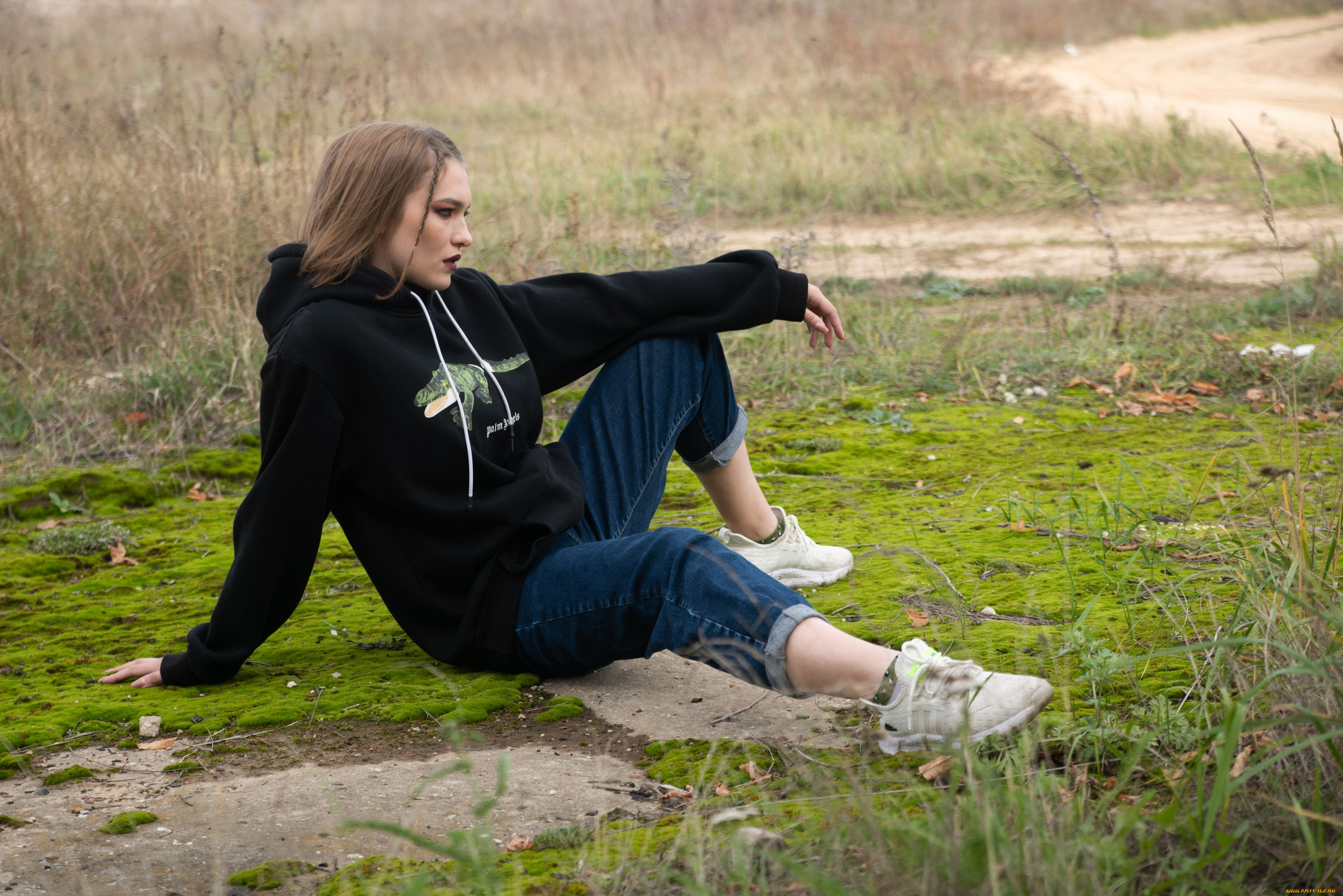 девушка, -, girl, девушки, -, брюнетки, , шатенки, девушка, женщина, шатенка, темноволосая, сексуальная, модель, звезда, позирует, разная, обувь, верхняя, стильная, одежда, нижнее, эротическое, бельё, трусы, лифчик, колготки, чулки, аксессуары, макияж, и, множество, элементов, на, фотографии