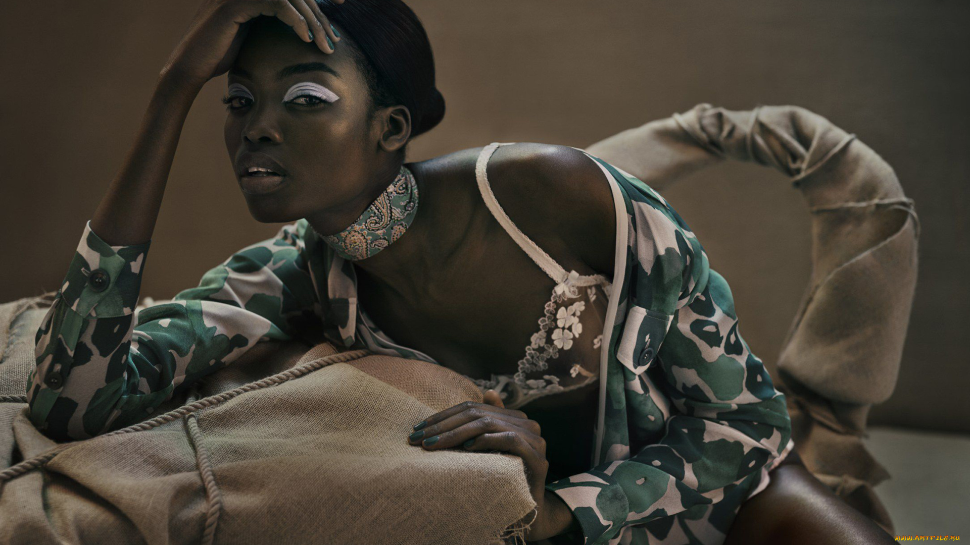 мaria, borges, девушки, мaria, borges, ангола, топ-модель, девушка, модель, брюнетка, красотка, красавица, флирт, стройная, фигура, сексуальная, секси, поза, взгляд, макияж, темнокожая, чернокожая