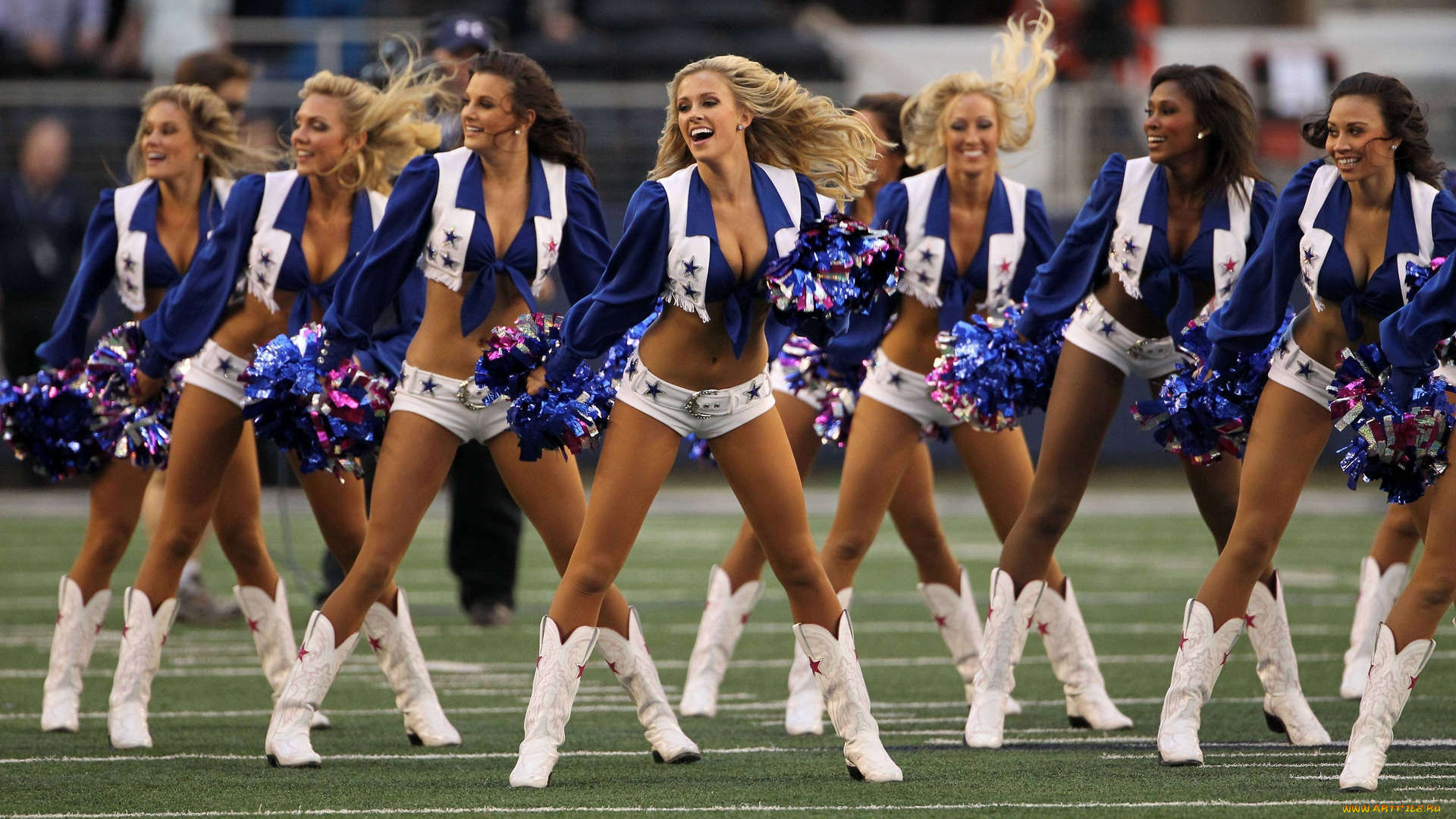 девушки, -, группа, девушек, шорты, сапожки, улыбка