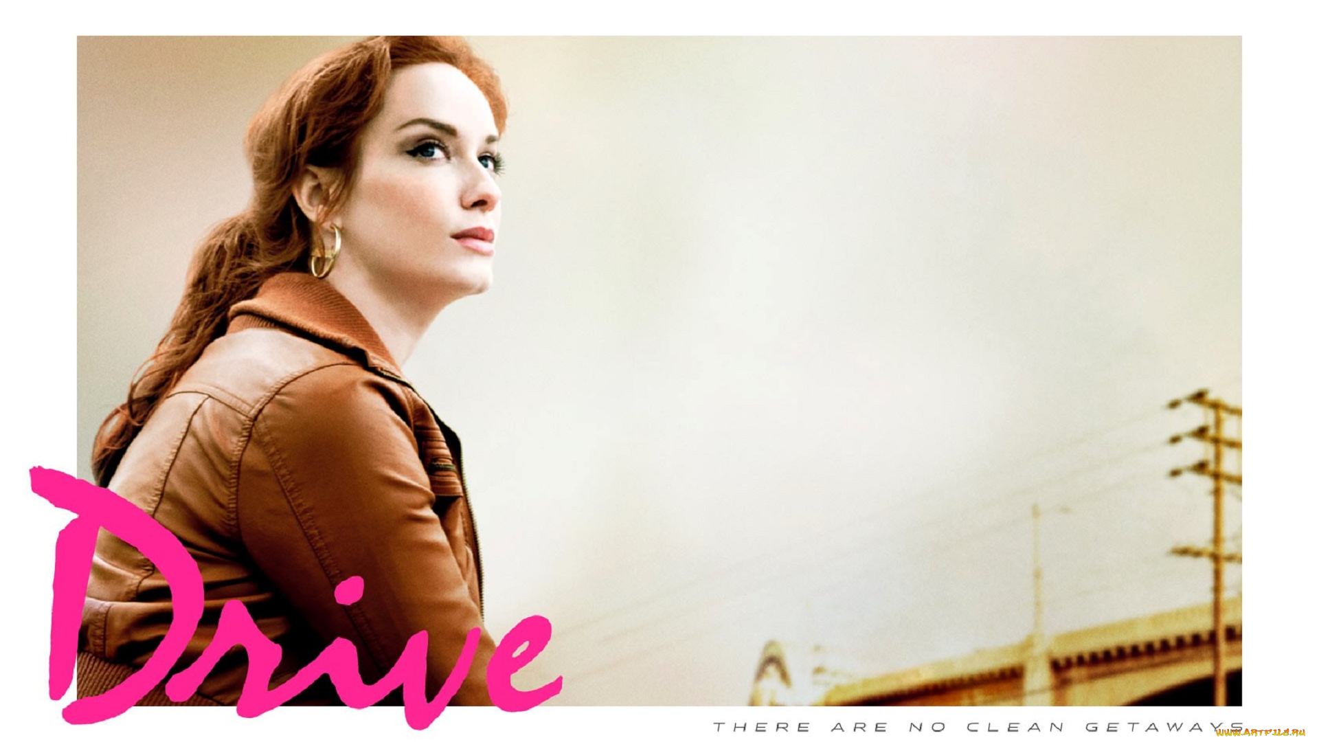 кино, фильмы, drive, женщина, рыжая, куртка, провода, здание