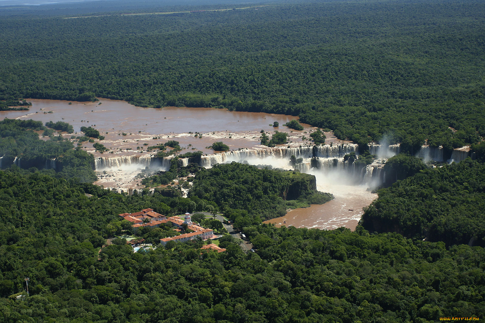 природа, водопады, дорога, здания, леса, река