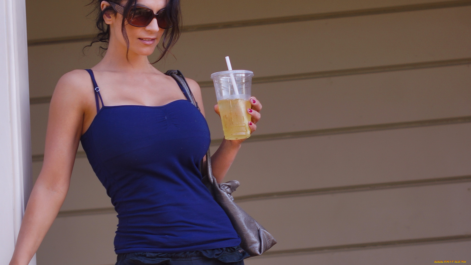 Denise, Milani, девушки