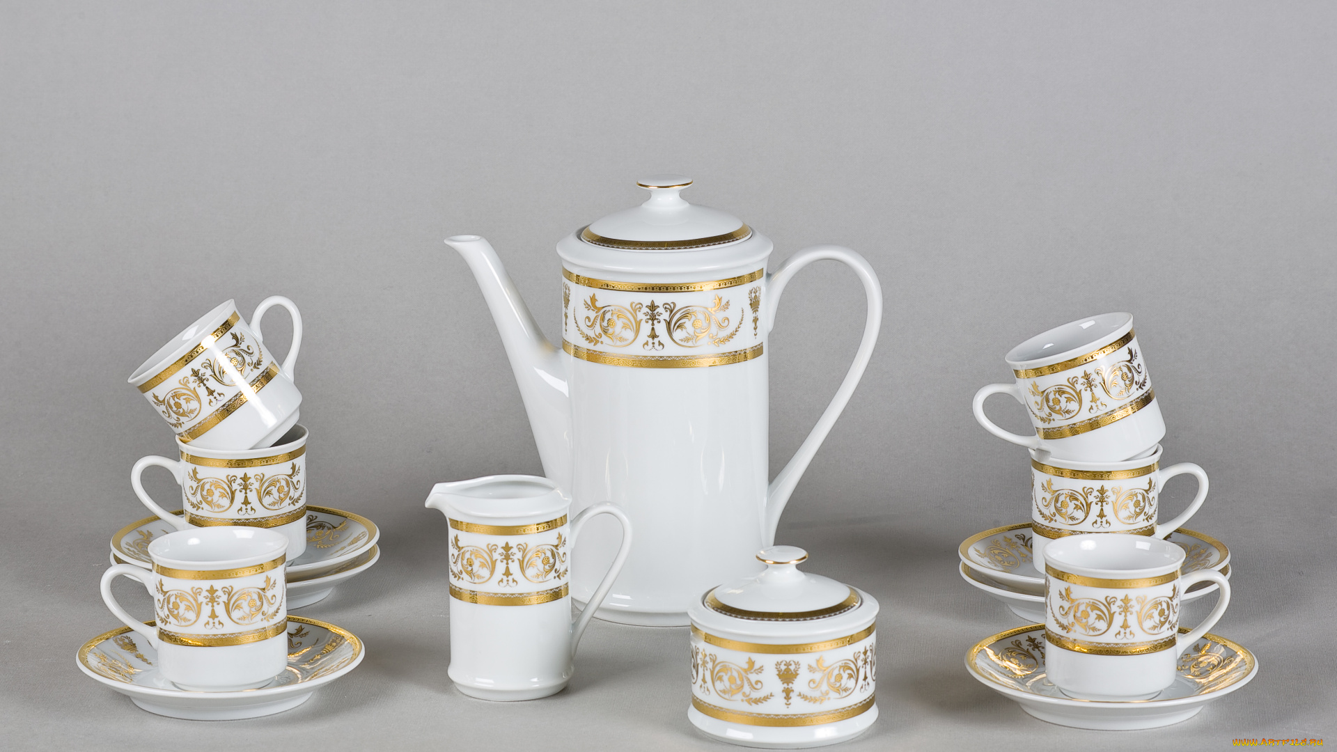 разное, посуда, столовые, приборы, кухонная, утварь, тарелочки, чайник, сервиз, фарфро, чашки