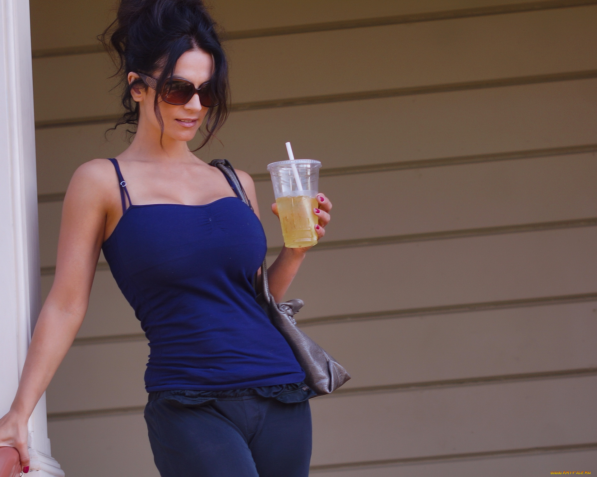 Denise, Milani, девушки