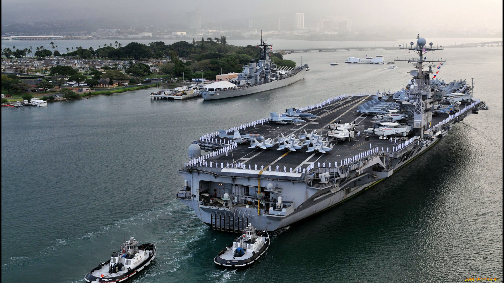 uss, abraham, lincoln, корабли, авианосцы, , вертолётоносцы, гавань, самолеты, палуба, авианосец, буксиры