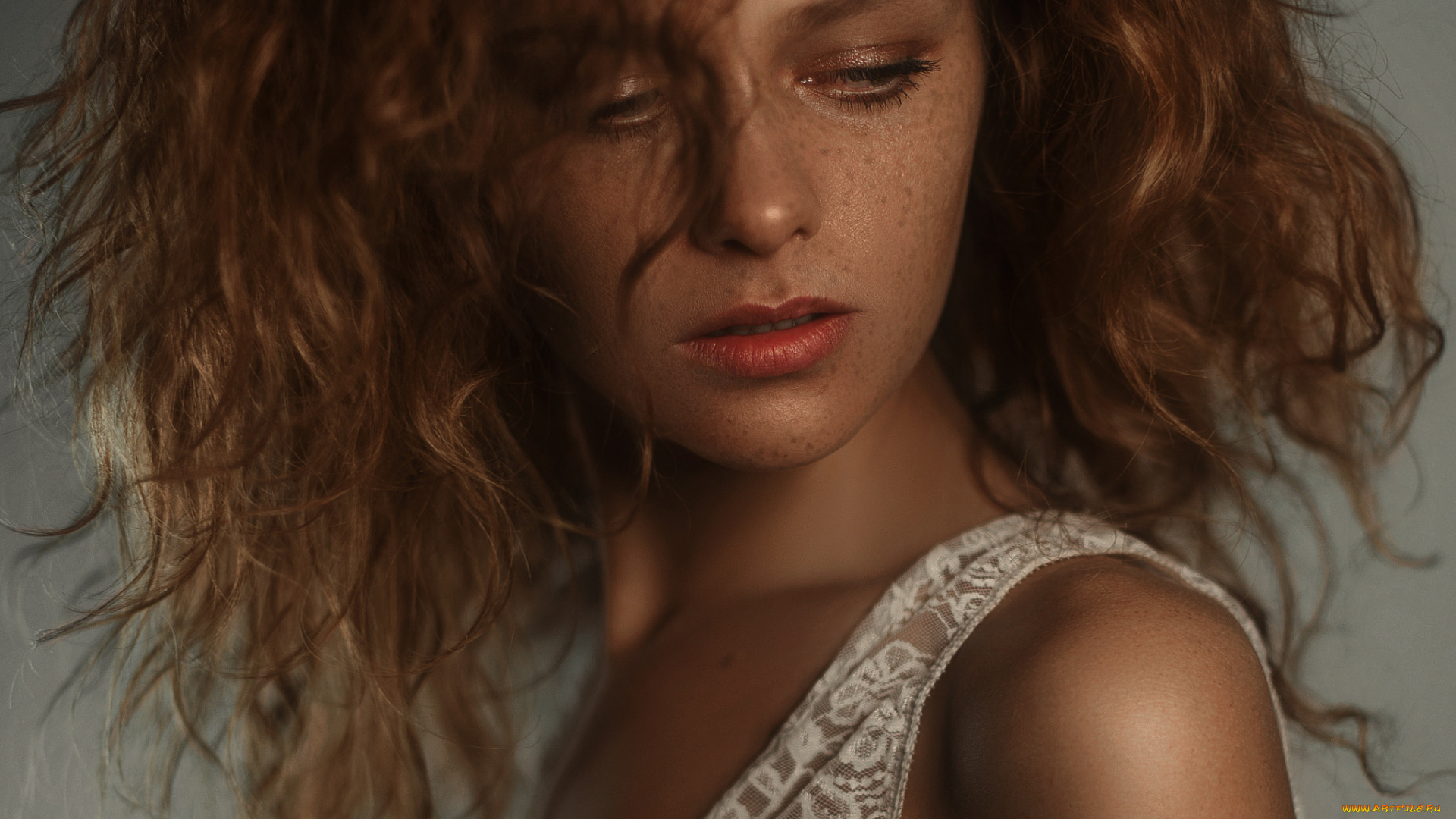 julia, yaroshenko, девушки, юлия, ярошенко, поза, веснушки, рыжеволосая, красотка, красавица, модель, причёска, лицо, портрет, девушка, julia, yaroshenko, сексуальная, взгляд