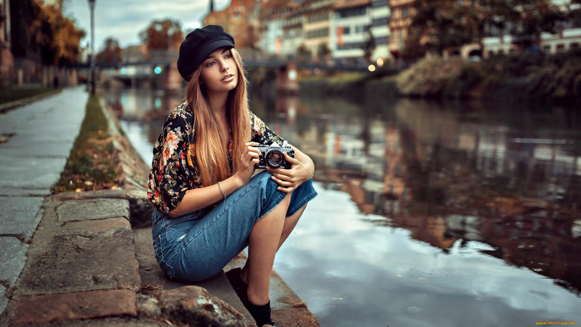 девушки, -, рыжеволосые, и, разноцветные, река, набережная, фотокамера, meline, borrajo