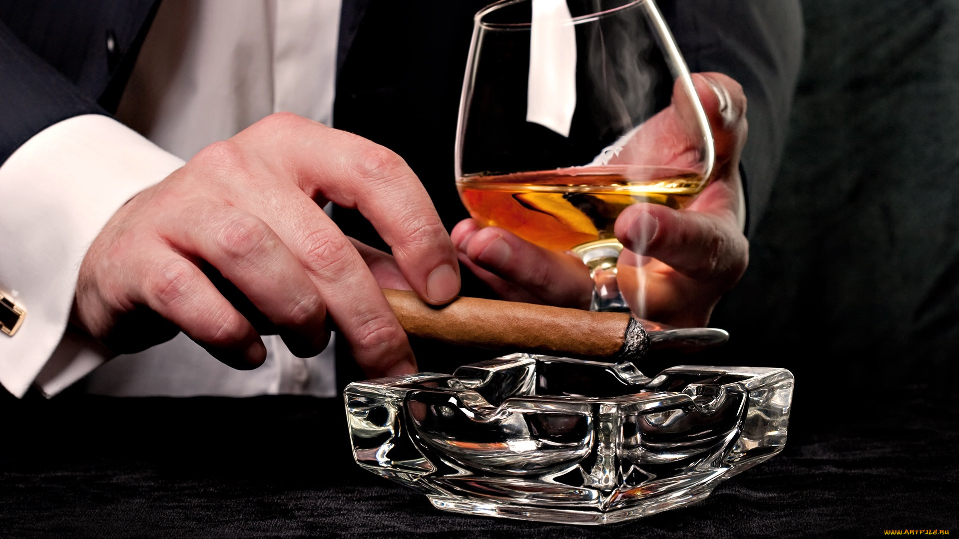 разное, руки, , ноги, мужчина, костюм, сигара, бокал, пепельница