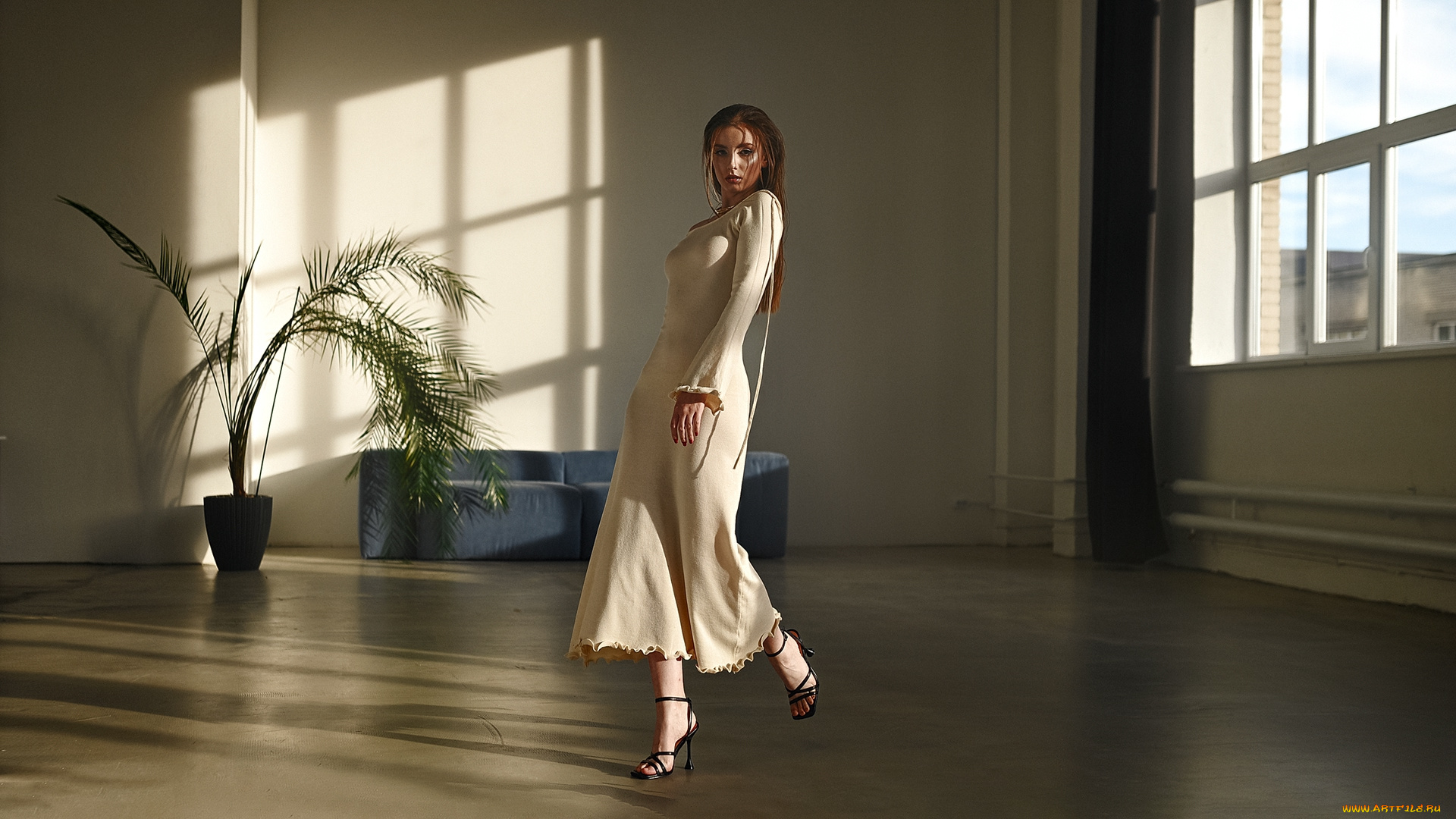 красивая, девушка, девушки, -, брюнетки, , шатенки, девушка, женщина, шатенка, темноволосая, сексуальная, модель, звезда, позирует, разная, обувь, верхняя, стильная, одежда, нижнее, эротическое, бельё, трусы, лифчик, колготки, чулки, аксессуары, макияж, и, множество, элементов, на, фотографии