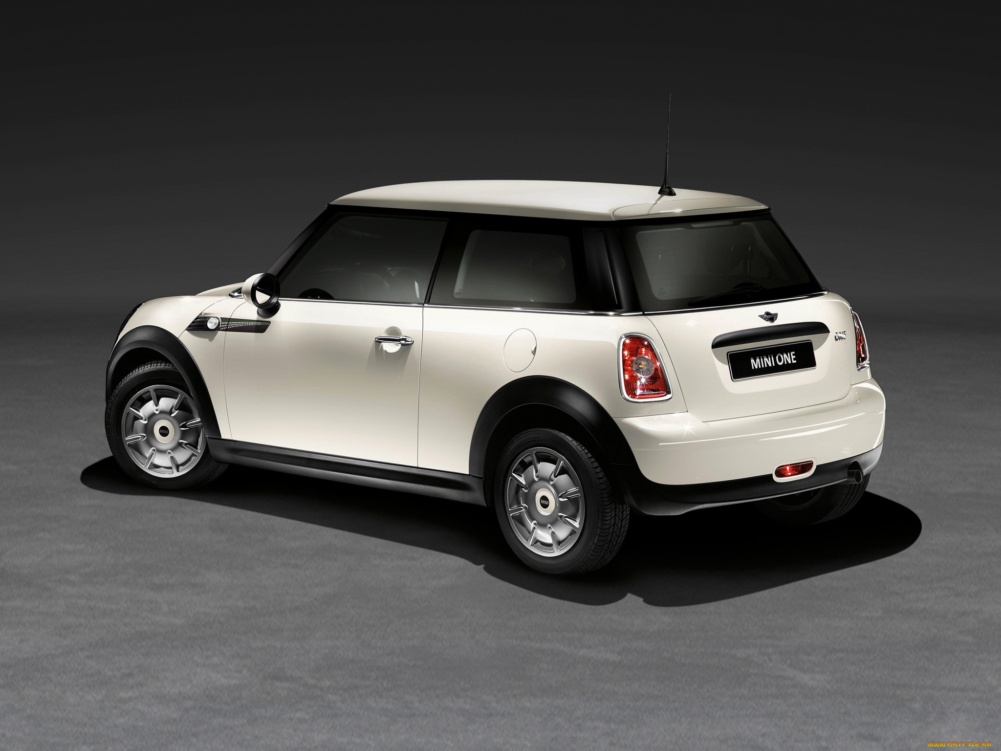 автомобили, mini