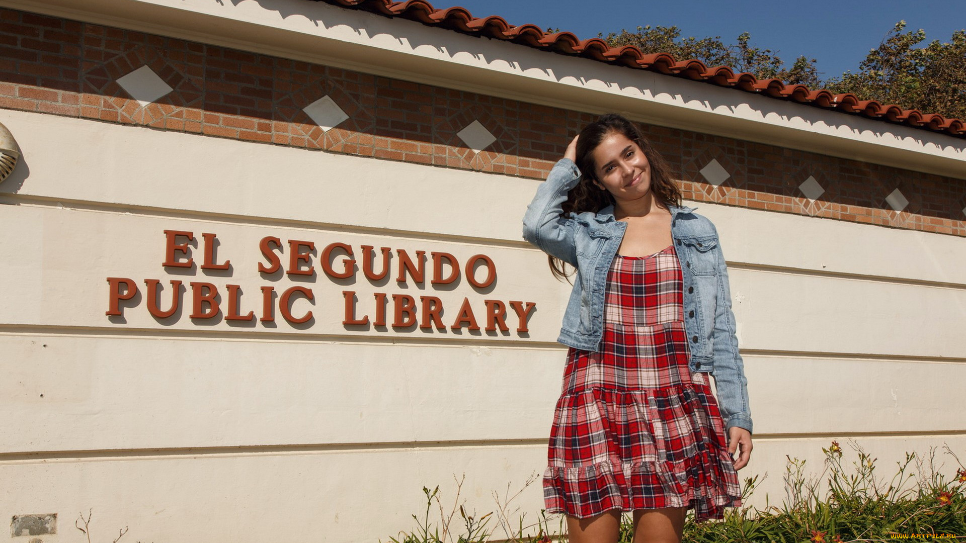 девушки, sabrina, reyes, жакет, платье, здание, улыбка, sabrina, reyes