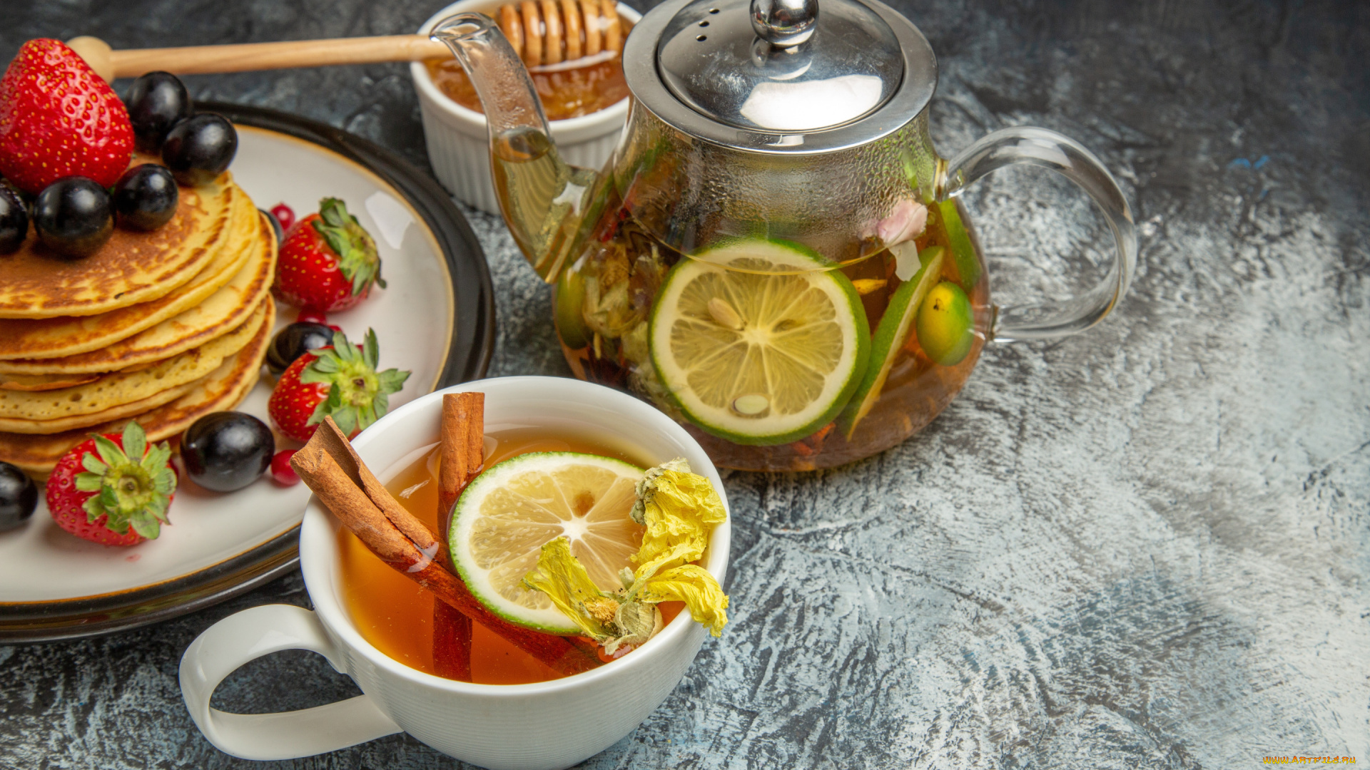 еда, напитки, , чай, ягоды, стол, чай, чайник, клубника, тарелка, виноград, чаепитие