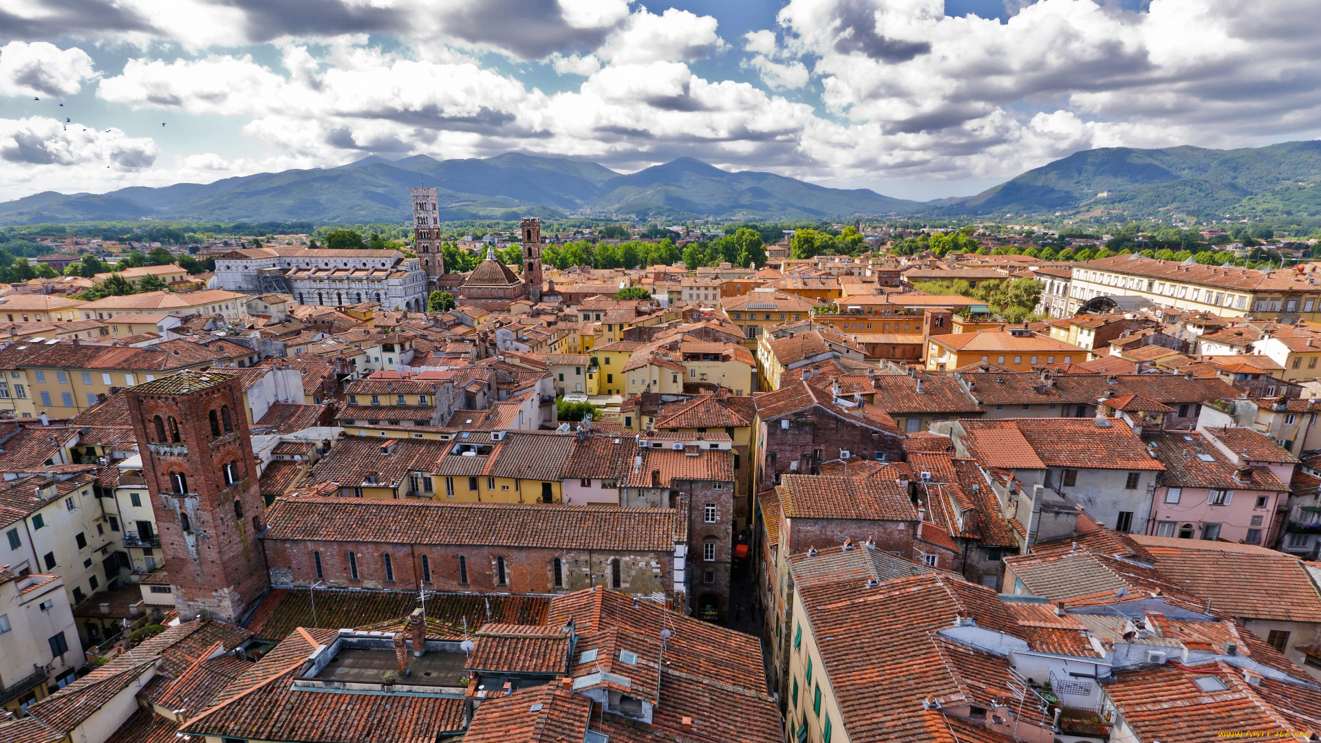 лукка, италия, города, панорамы, крыши, облака, горы