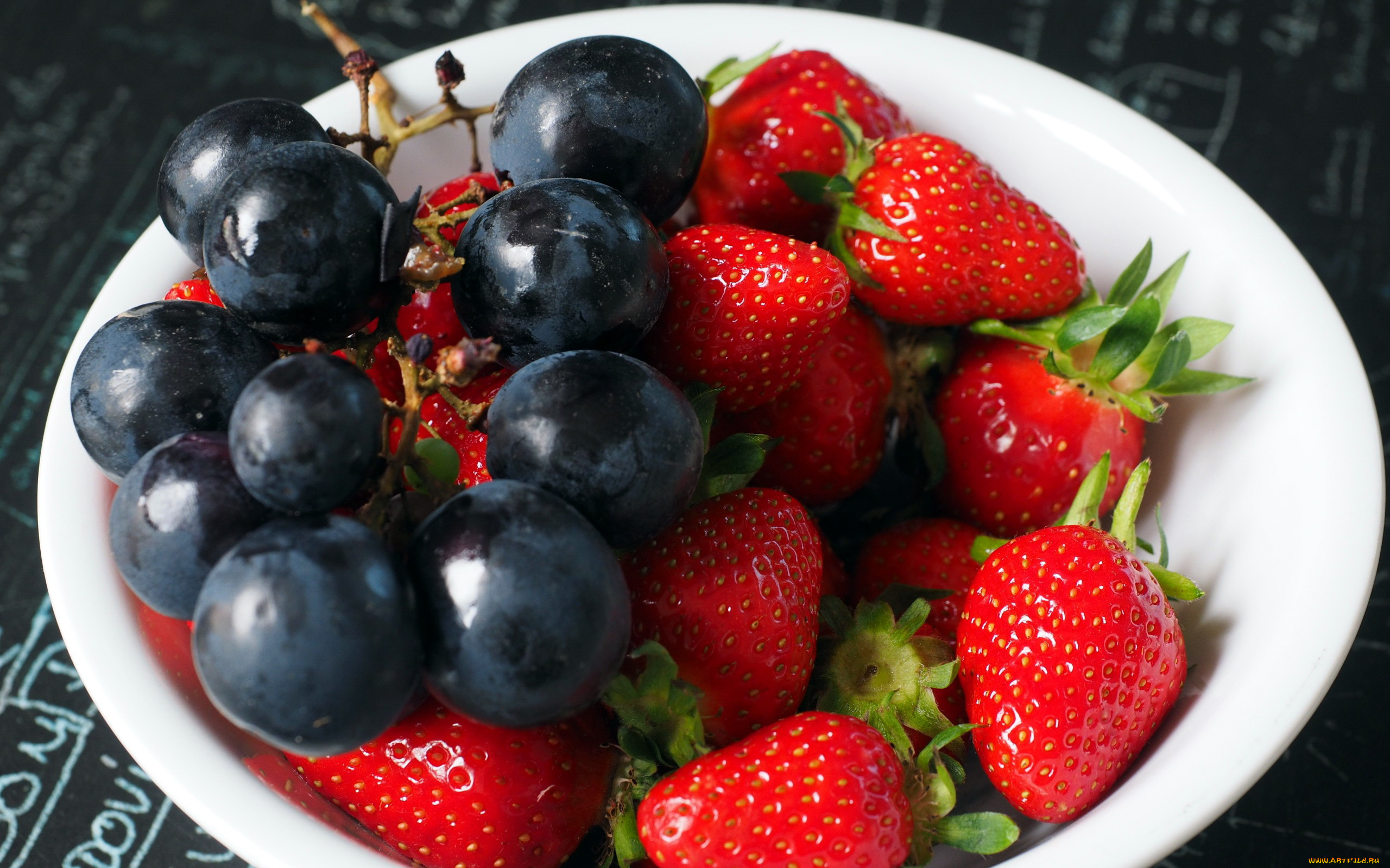 еда, фрукты, , ягоды, виноград, клубника, ягоды