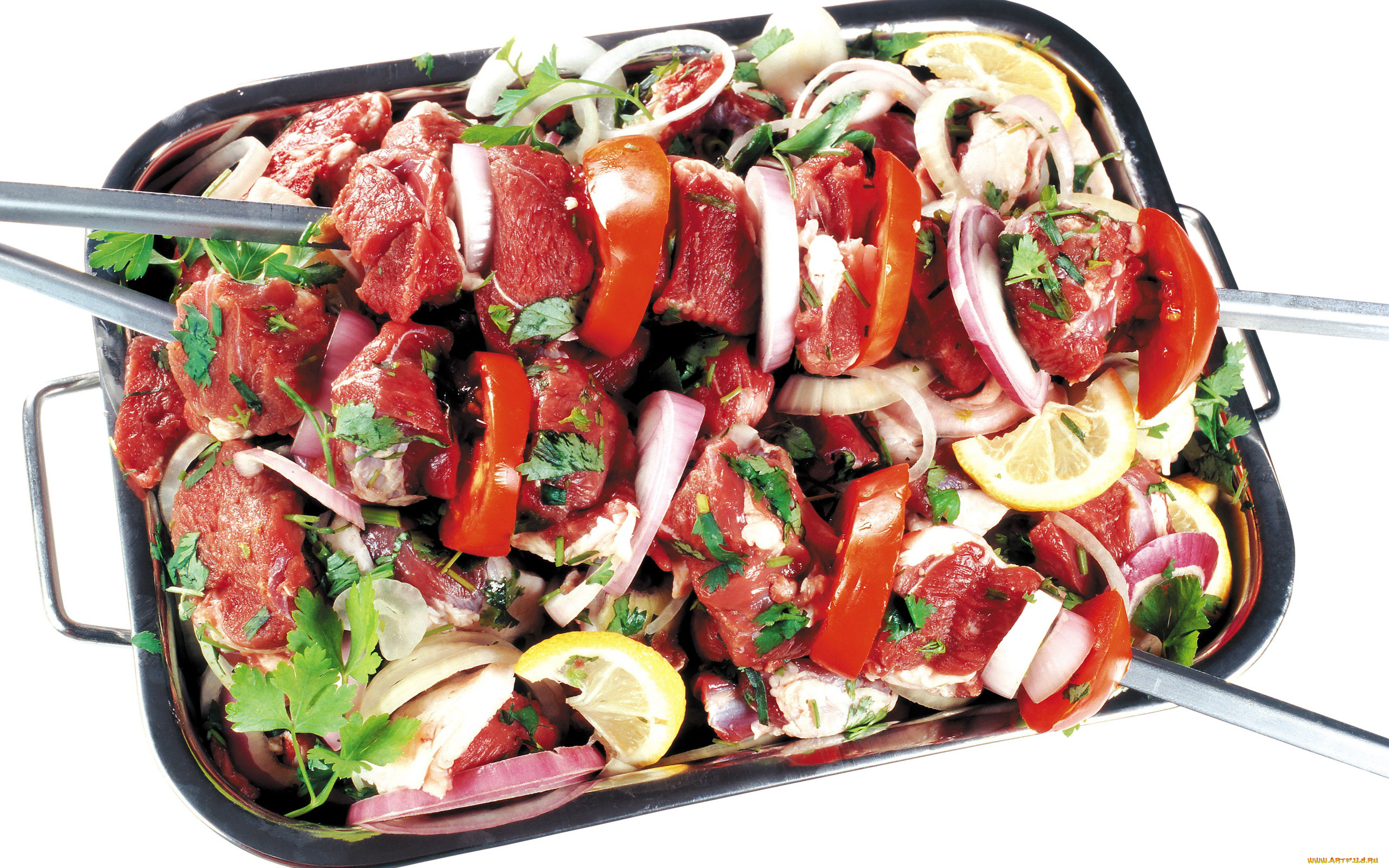 еда, шашлык, , барбекю, лук, мясо, шампуры, лимон, помидоры