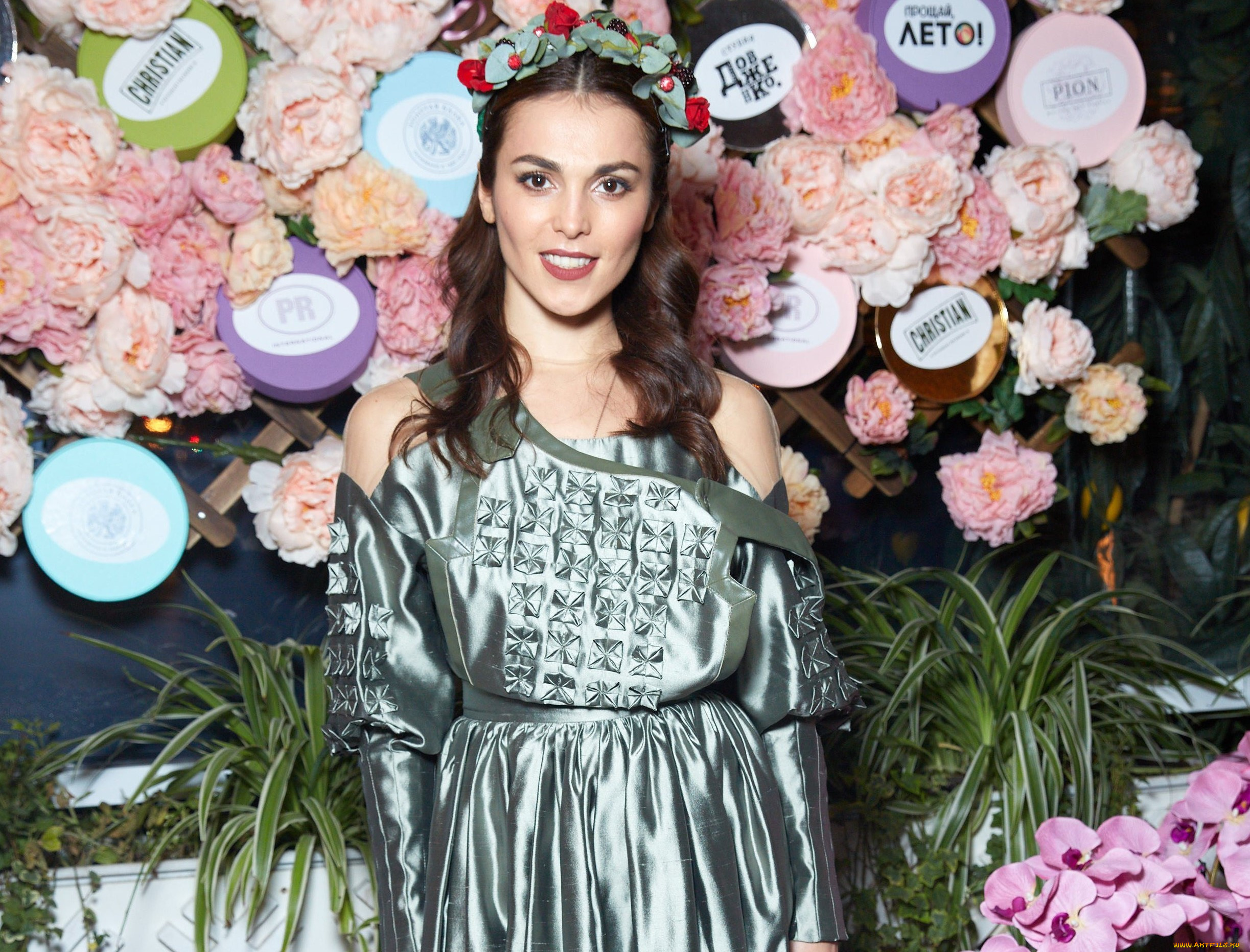 сати, казанова, музыка, фабрика, платье, певица, цветы