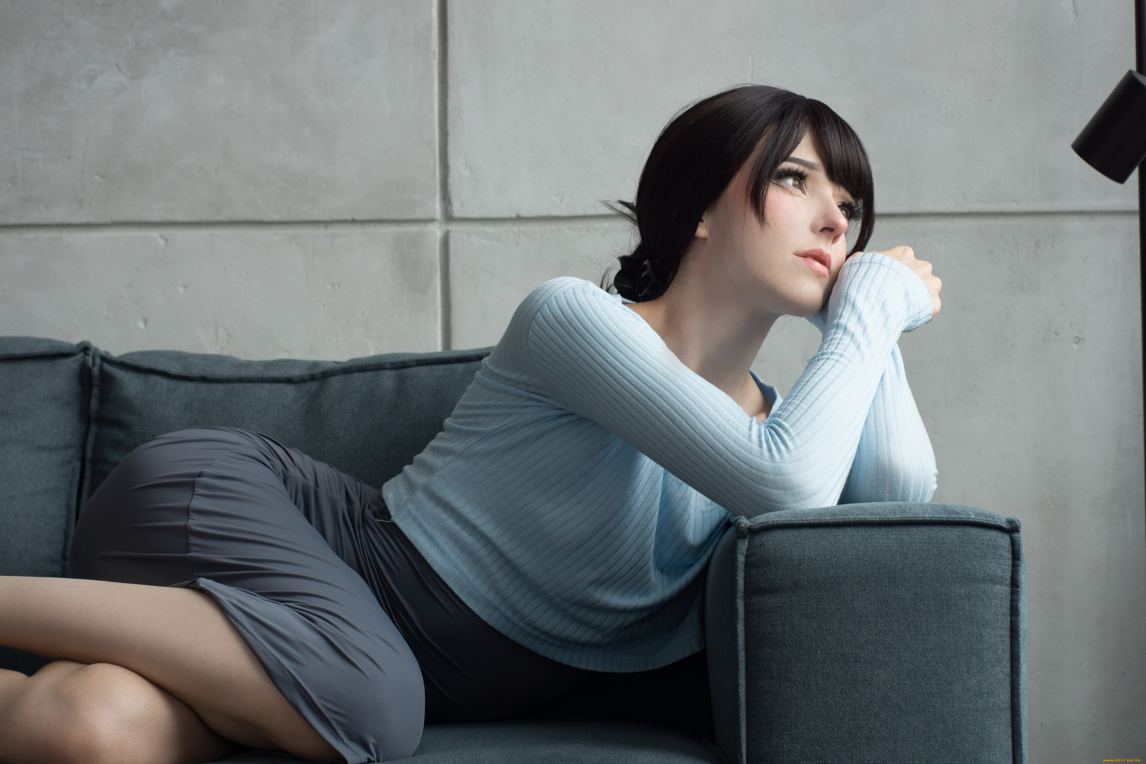 candy, ball, девушки, девушка, женщина, брюнетка, темноволосая, сексуальная, модель, звезда, позирует, разная, обувь, верхняя, стильная, одежда, нижнее, эротическое, бельё, трусы, лифчик, колготки, чулки, аксессуары, макияж, и, множество, элементов, на, фотографии