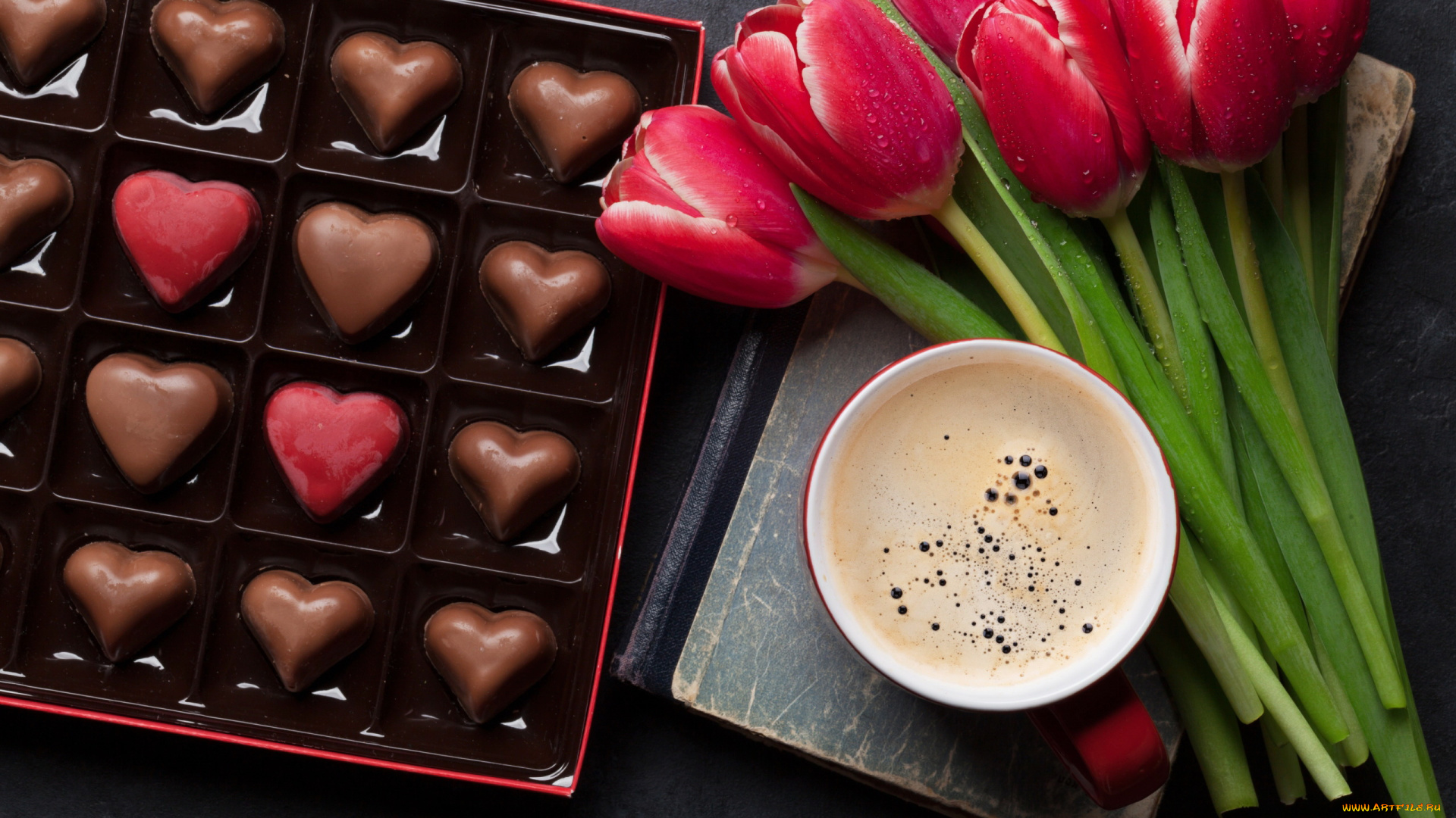 праздничные, день, святого, валентина, , сердечки, , любовь, конфеты, сердечки, кофе, книга, тюльпаны, бутоны