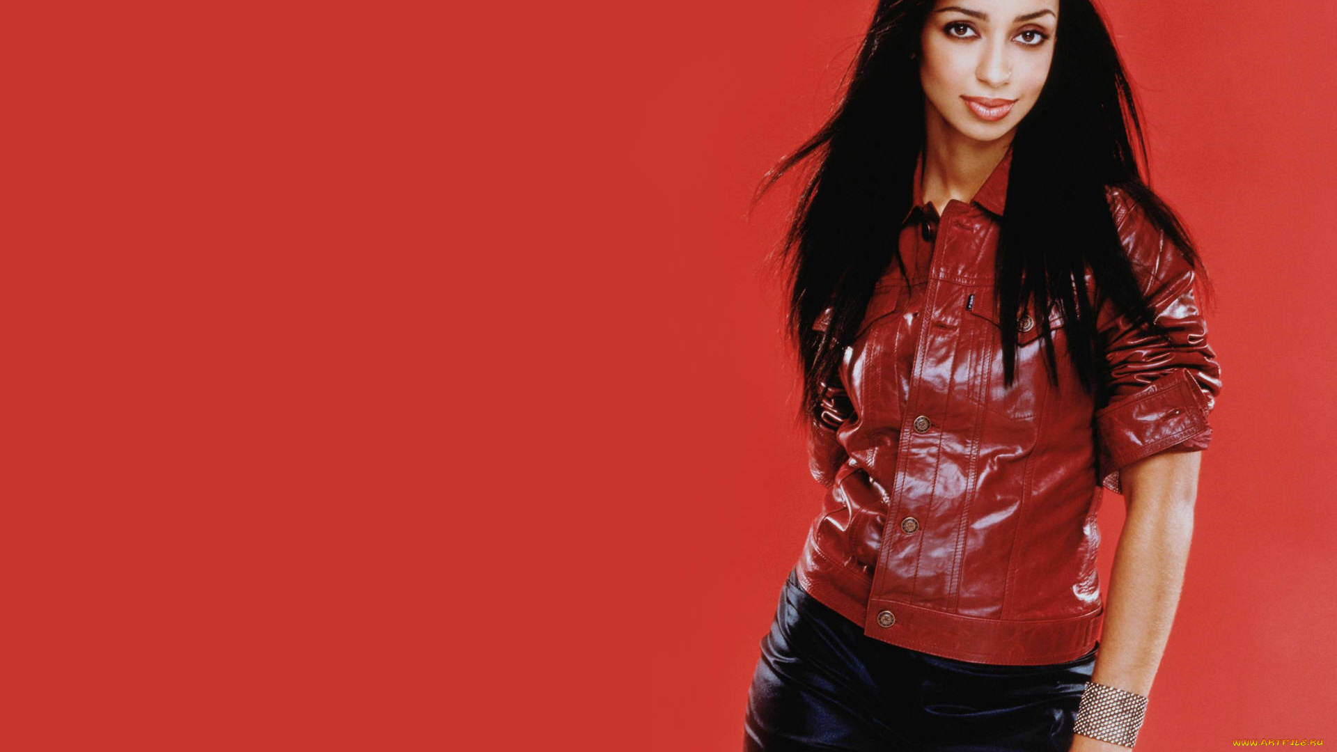 Mya, Harrison, девушки