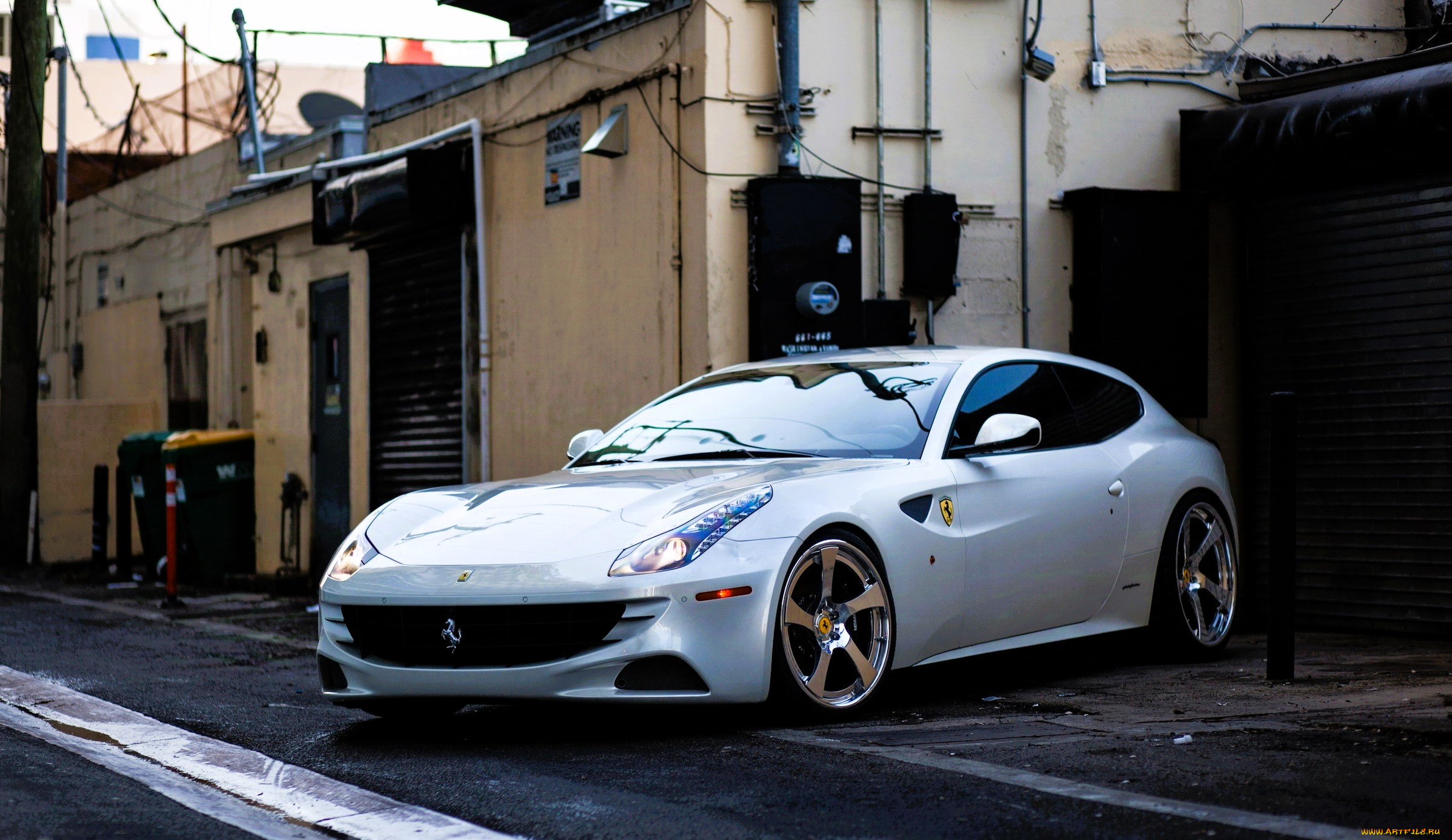 ferrari, ff, автомобили, ferrari, белый, дорога, здание