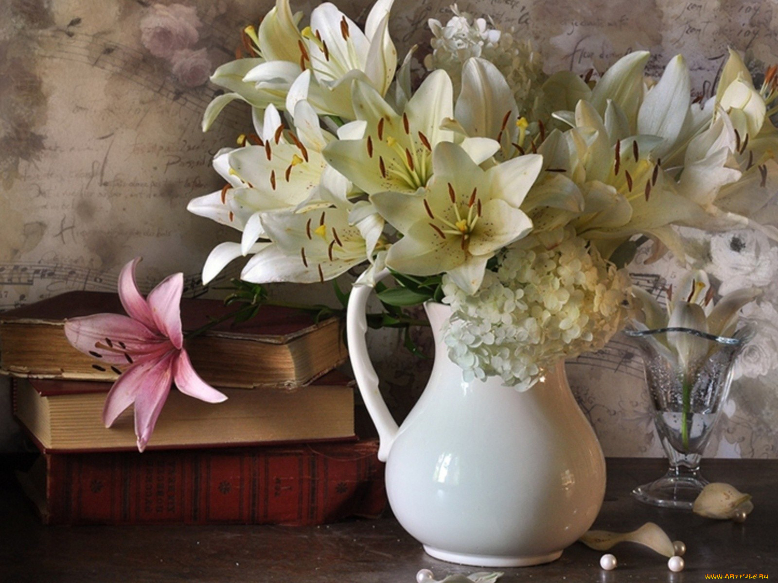 цветы, букеты, композиции, книги, кувшин, лилии