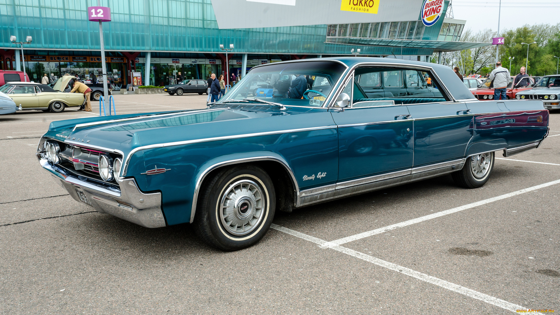 oldsmobile, ninety, eight, holiday, sports, sedan, 1964, автомобили, выставки, и, уличные, фото, выставка, автошоу, история, ретро