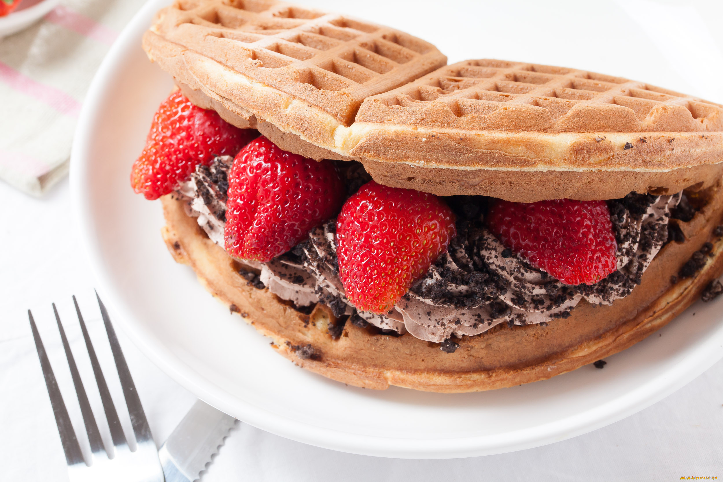 еда, мороженое, , десерты, клубника, десерт, вафли, крем