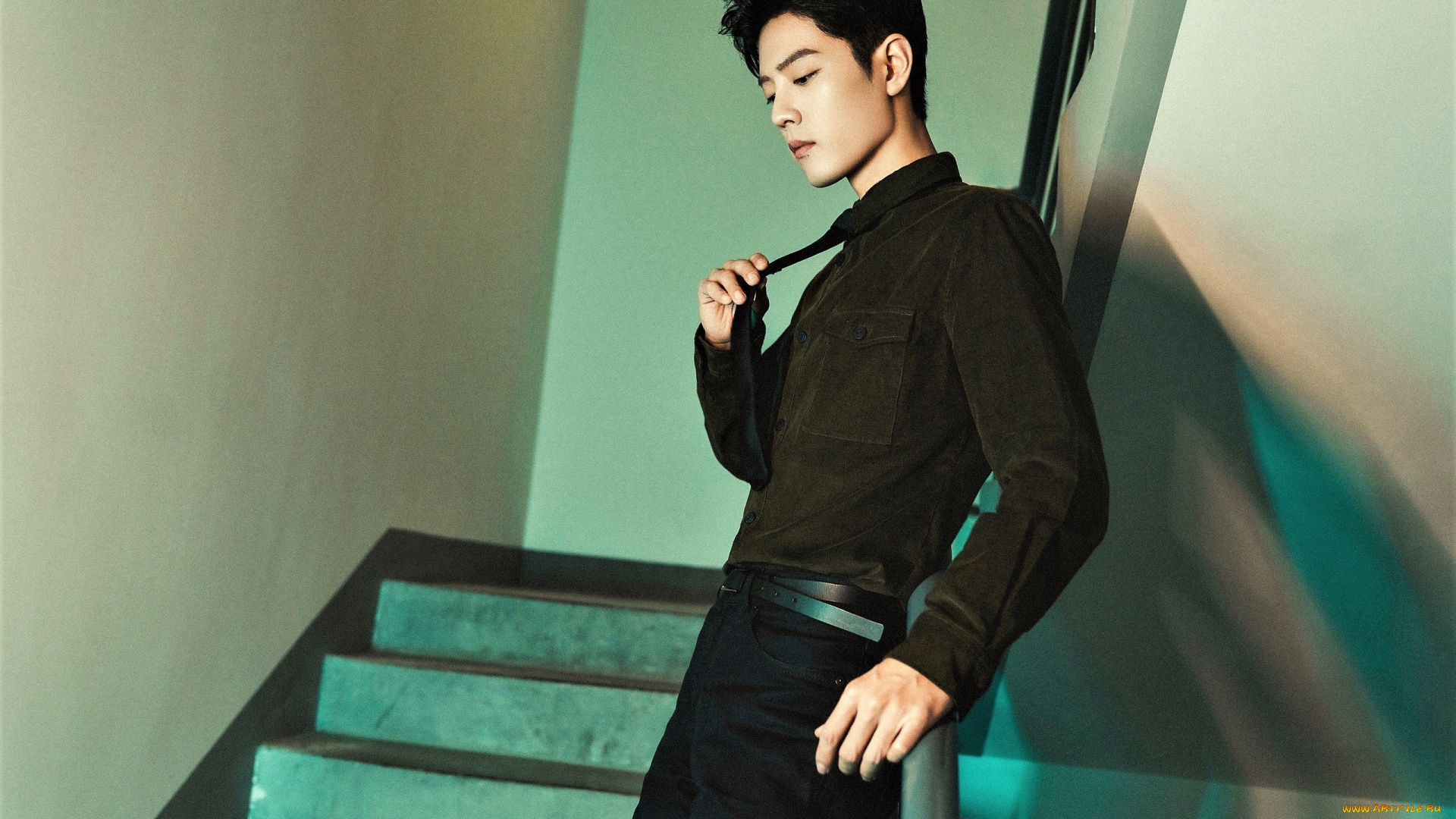 мужчины, xiao, zhan, актер, лестница, подъезд