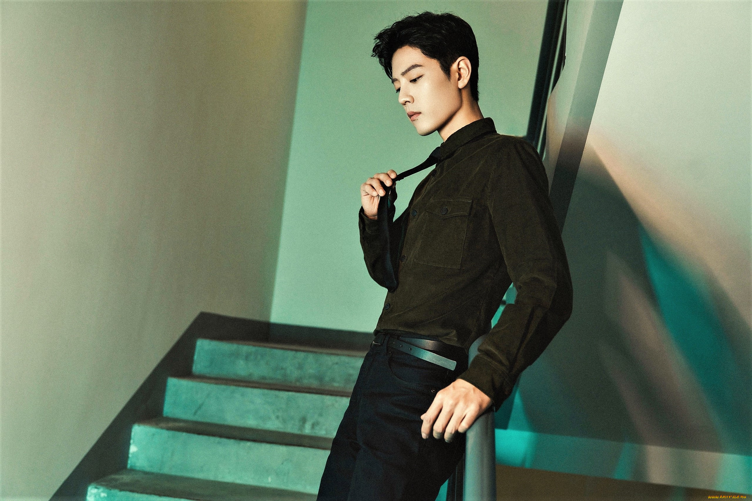 мужчины, xiao, zhan, актер, лестница, подъезд