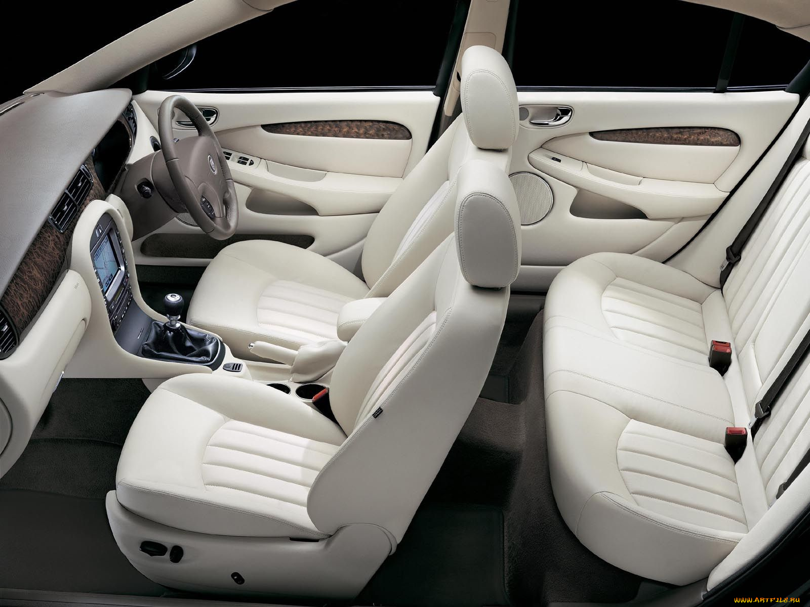 автомобили, интерьеры