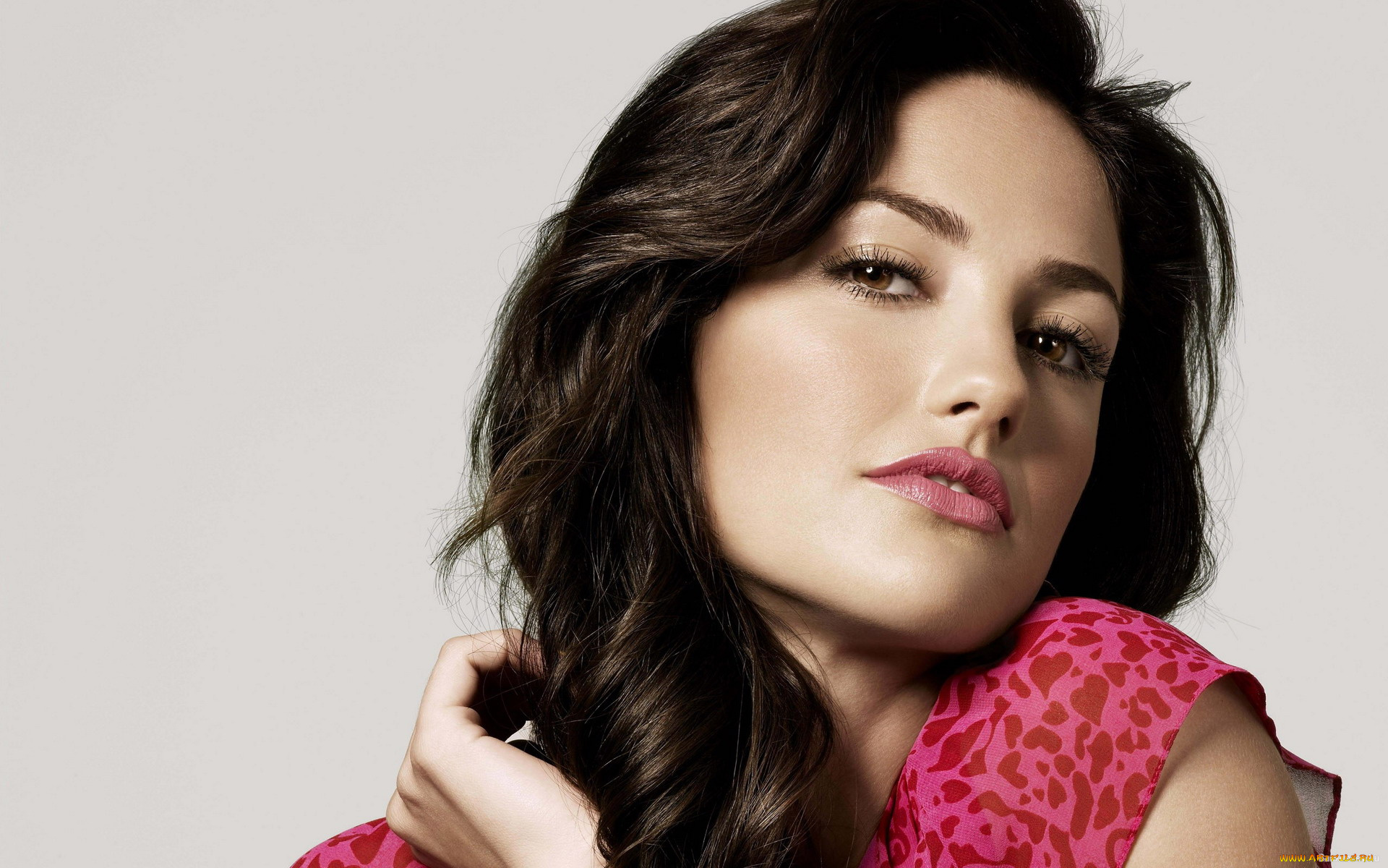 Minka, Kelly, девушки, взгляд, губы, розовый