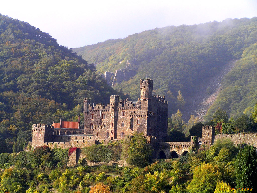 города, дворцы, замки, крепости