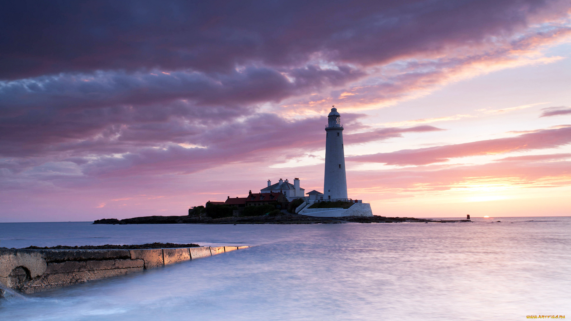 природа, маяки, крыши, вечер, небо, море, дома, закат, облака, солнце