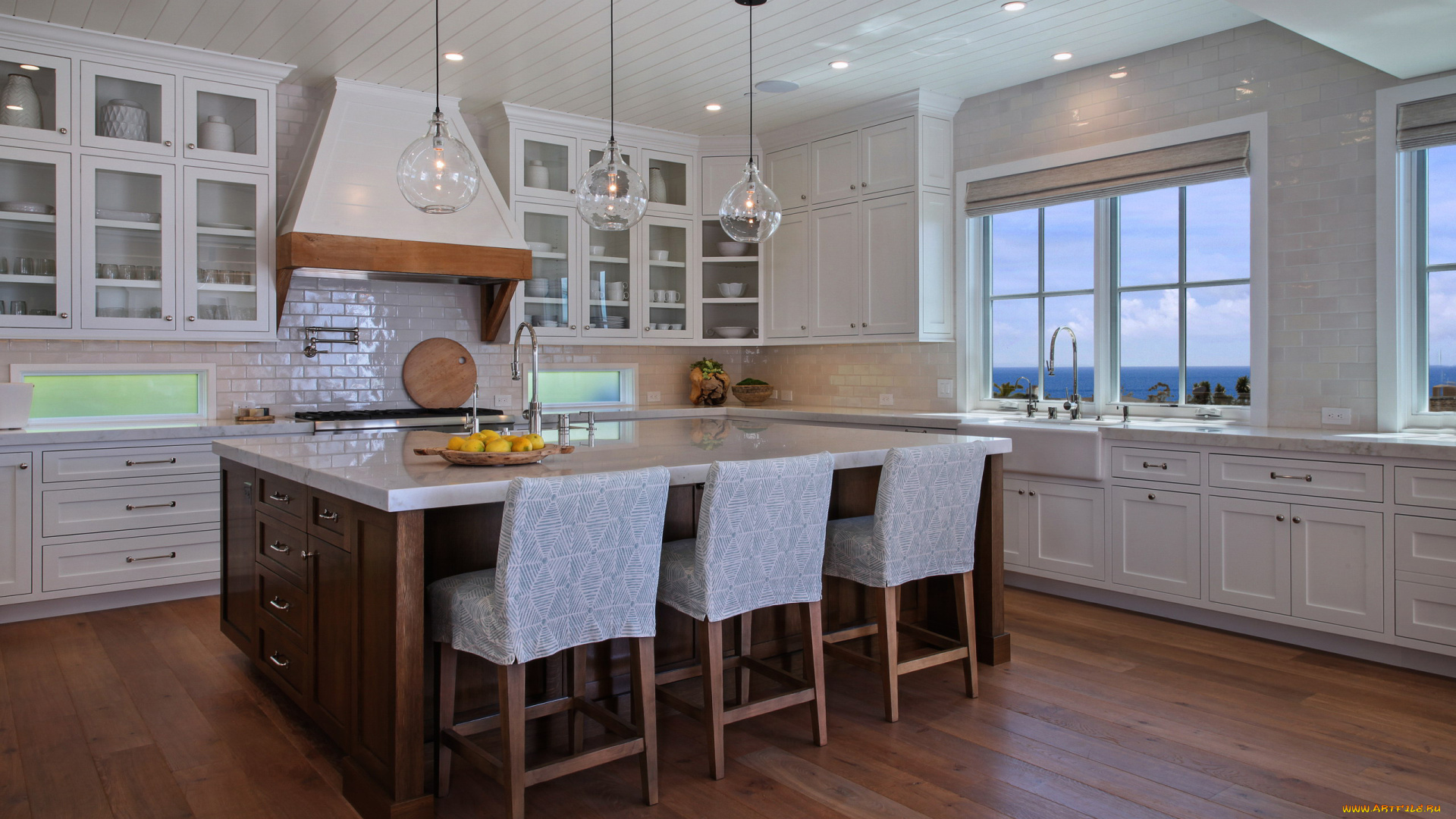интерьер, кухня, шкафчики, люстры, стол, стулья