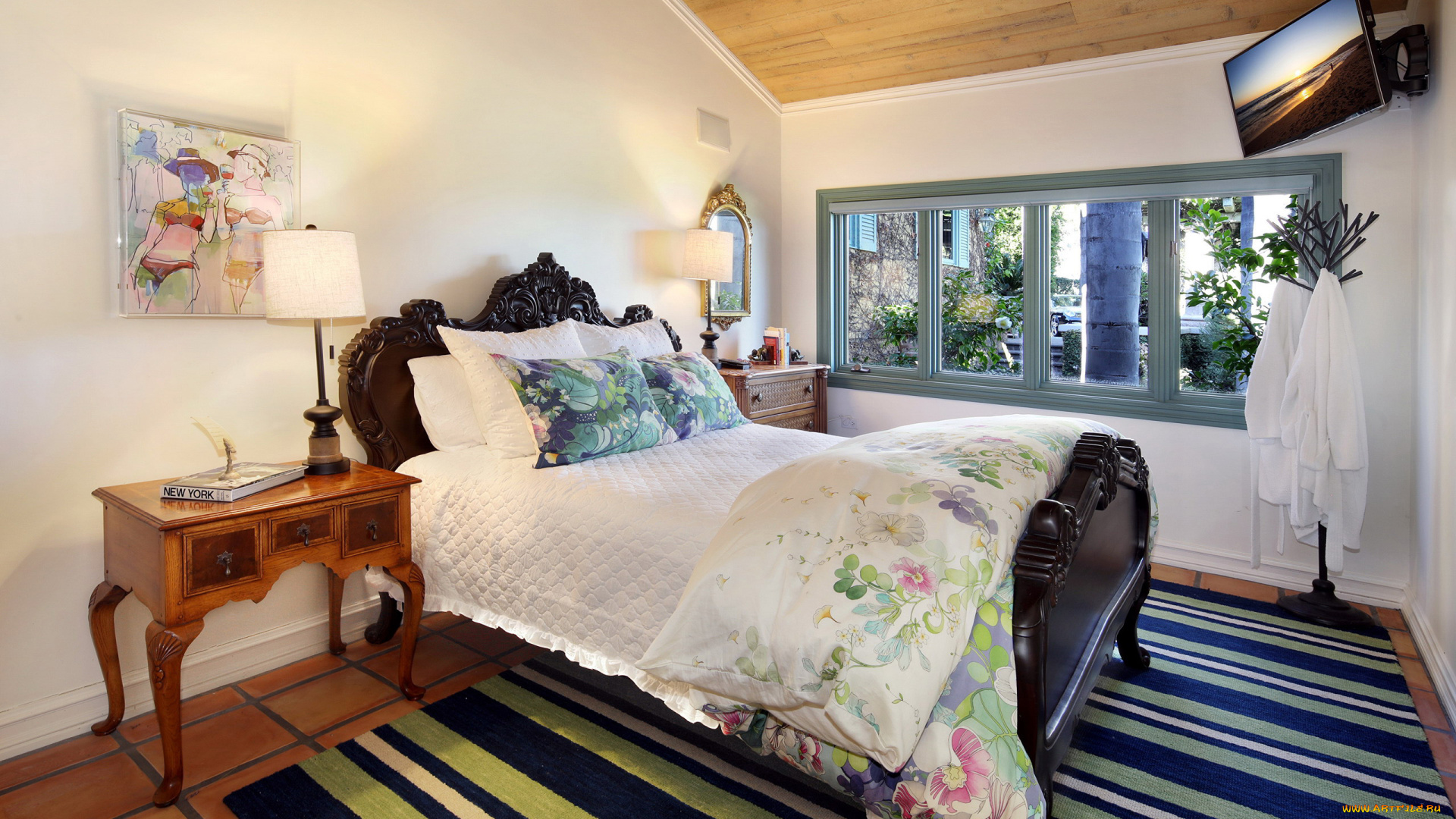 интерьер, спальня, кровать, телевизор, зеркало