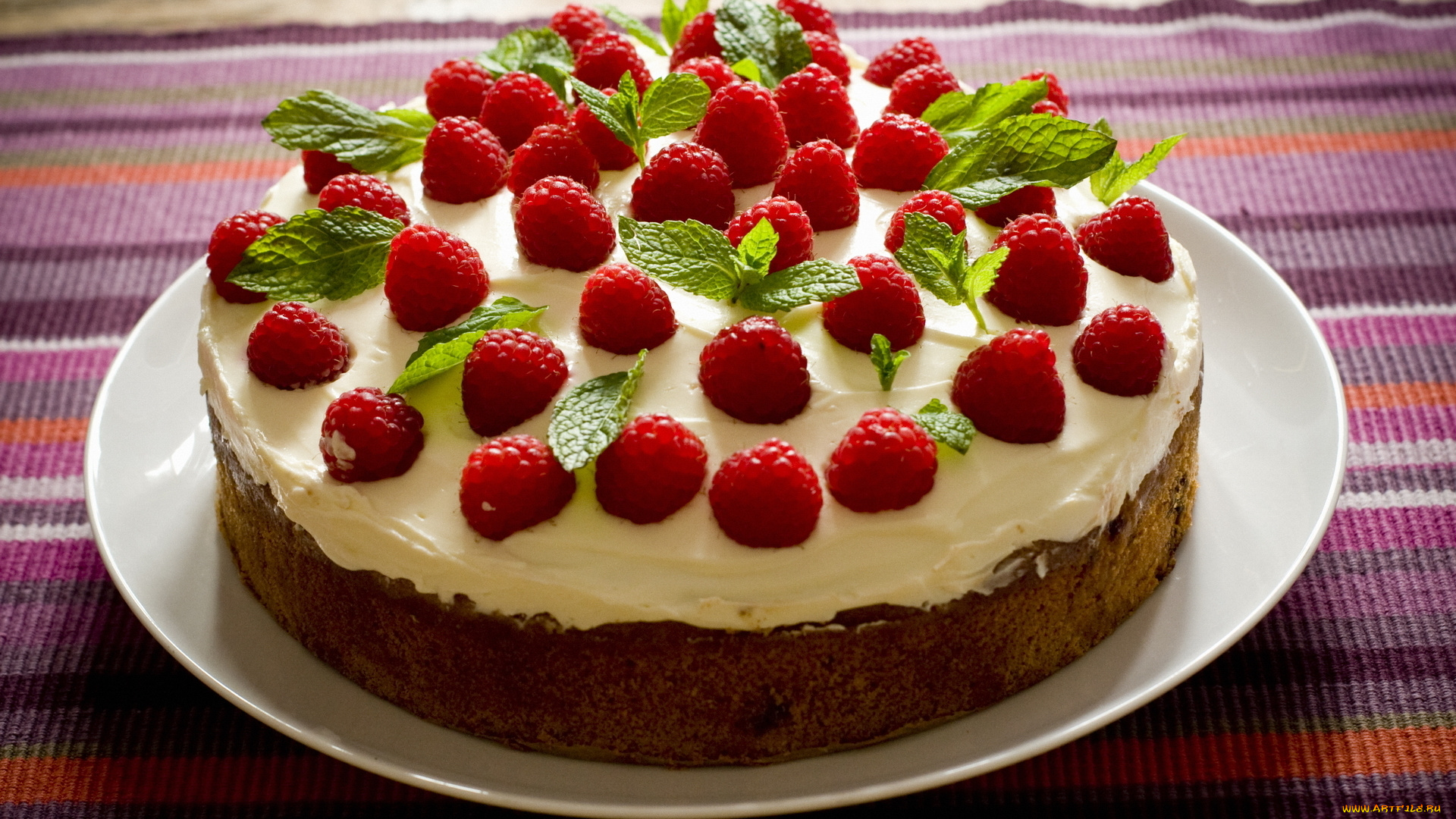 еда, пирожные, кексы, печенье, малина, ягоды, крем, листочки, мята