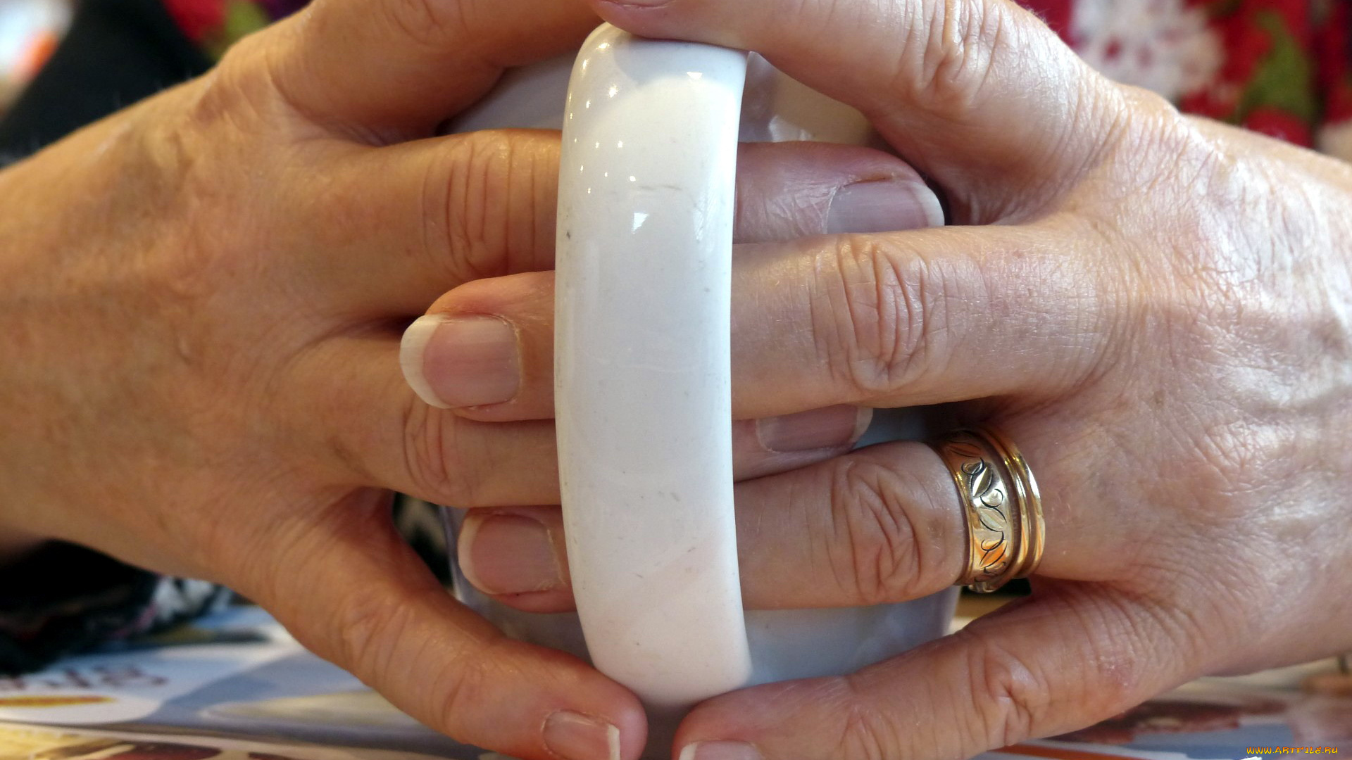 разное, руки, кольца, кружка