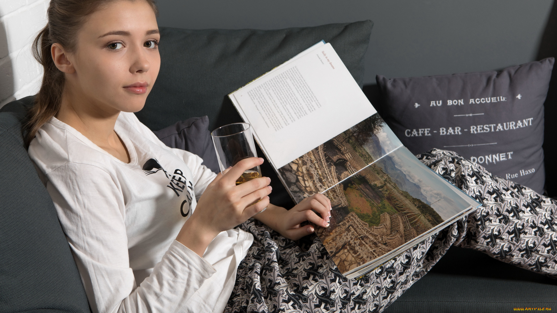 девушки, mila, azul, девушка, фон, взгляд, книга