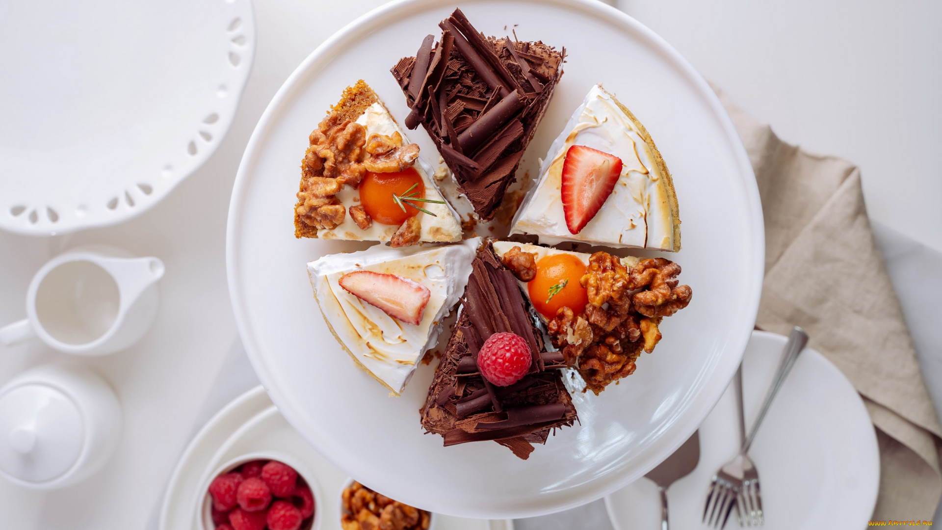 еда, пирожные, , кексы, , печенье, ягоды, орехи, ассорти