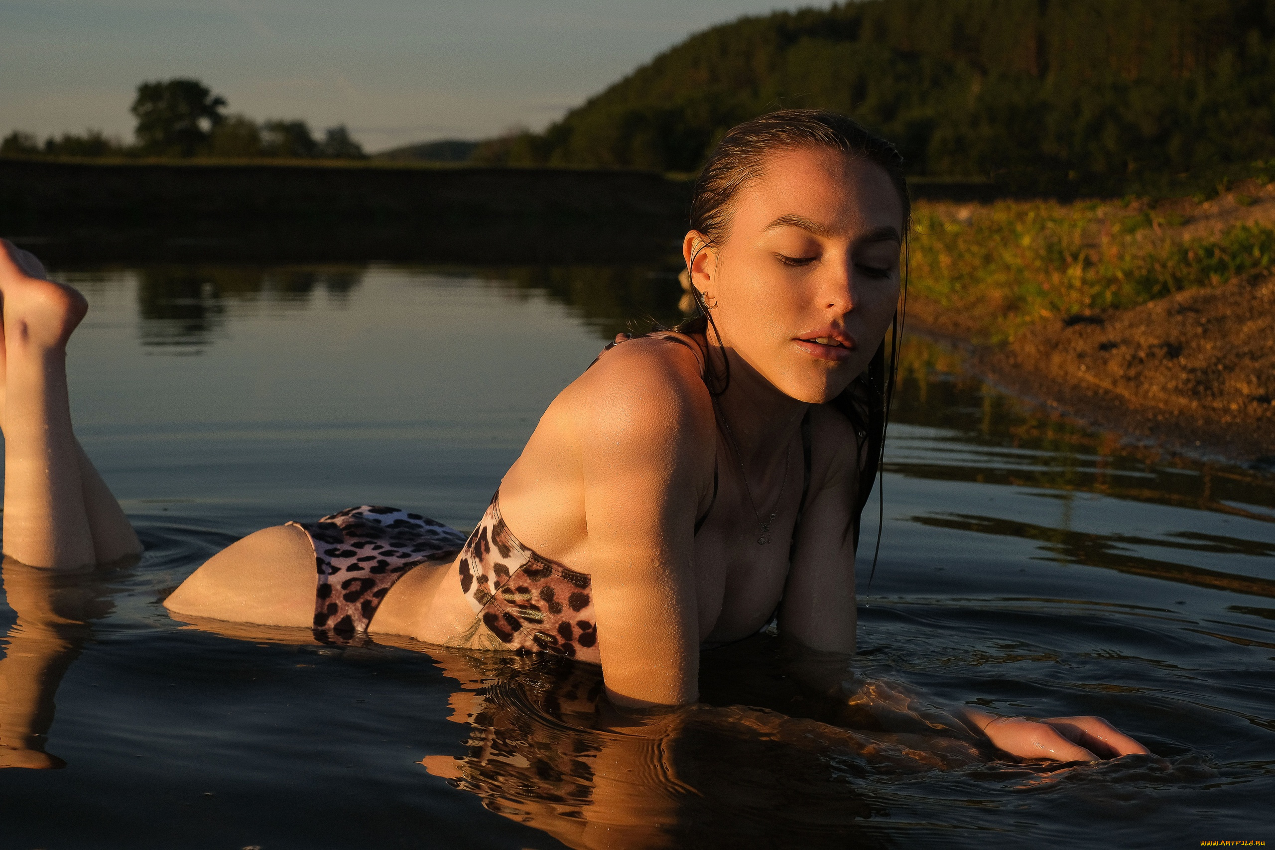 сексуальная, девушка, девушки, -, брюнетки, , шатенки, девушка, женщина, брюнетка, темноволосая, сексуальная, модель, звезда, позирует, разная, обувь, верхняя, стильная, одежда, нижнее, эротическое, бельё, трусы, лифчик, колготки, чулки, аксессуары, макияж, и, множество, элементов, на, фотографии