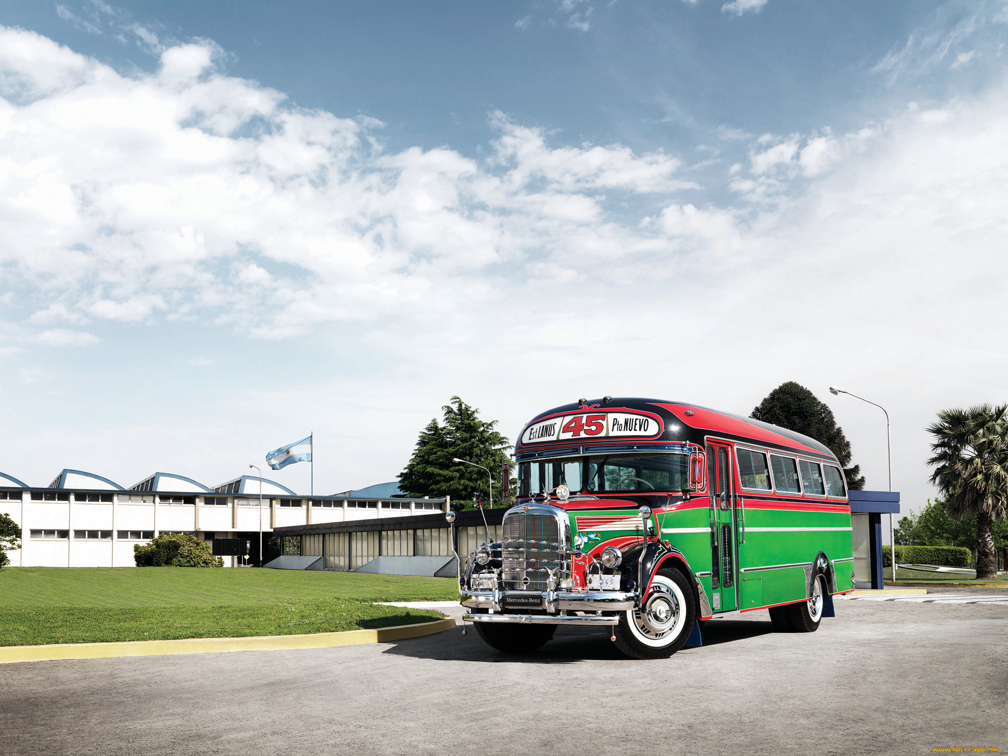 автомобили, автобусы, mercedes