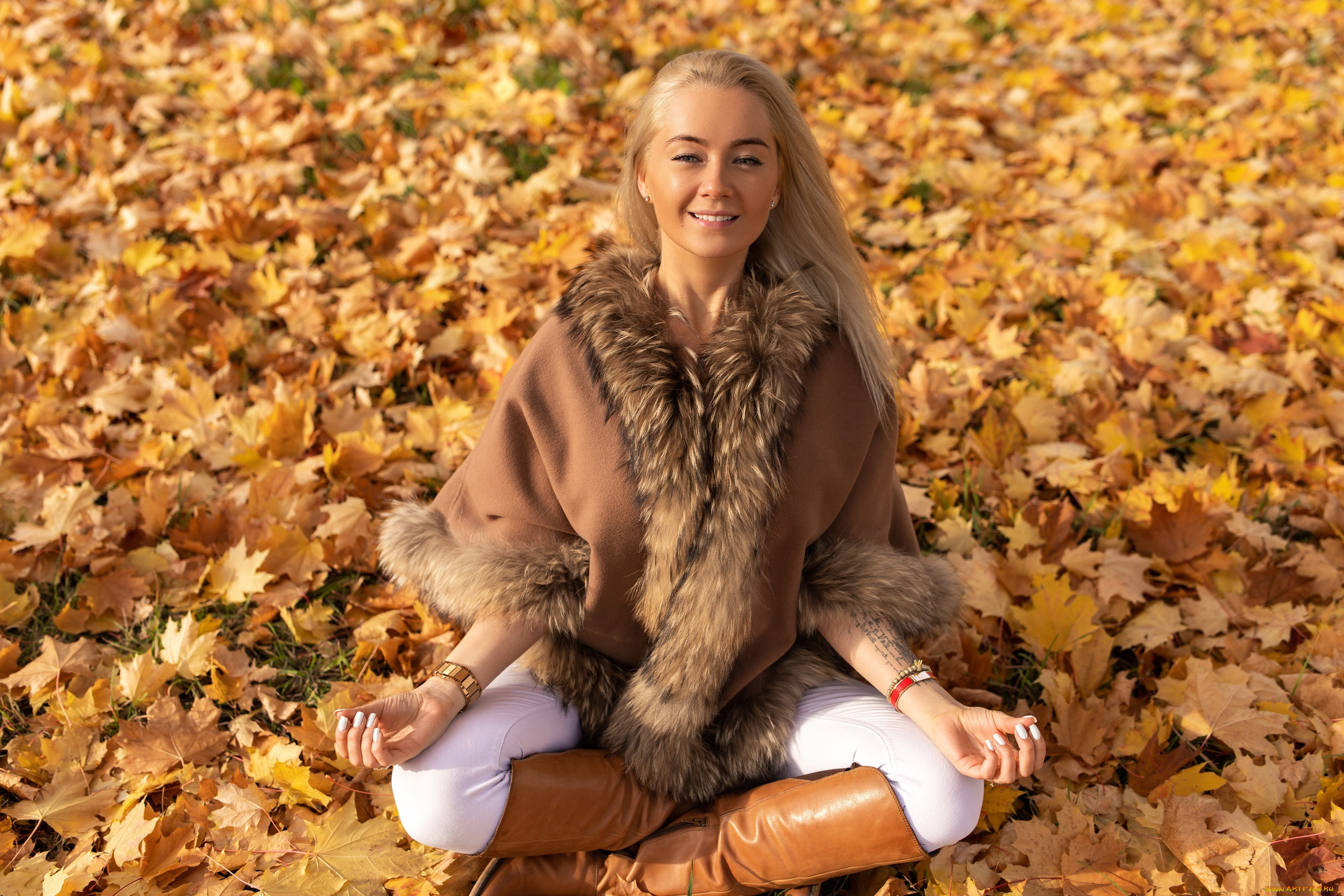 девушка, -, girl, девушки, -, блондинки, , светловолосые, девушка, женщина, блондинка, светловолосая, сексуальная, модель, звезда, позирует, разная, обувь, верхняя, стильная, одежда, нижнее, эротическое, бельё, трусы, лифчик, колготки, чулки, аксессуары, макияж, и, множество, элементов, на, фотографии