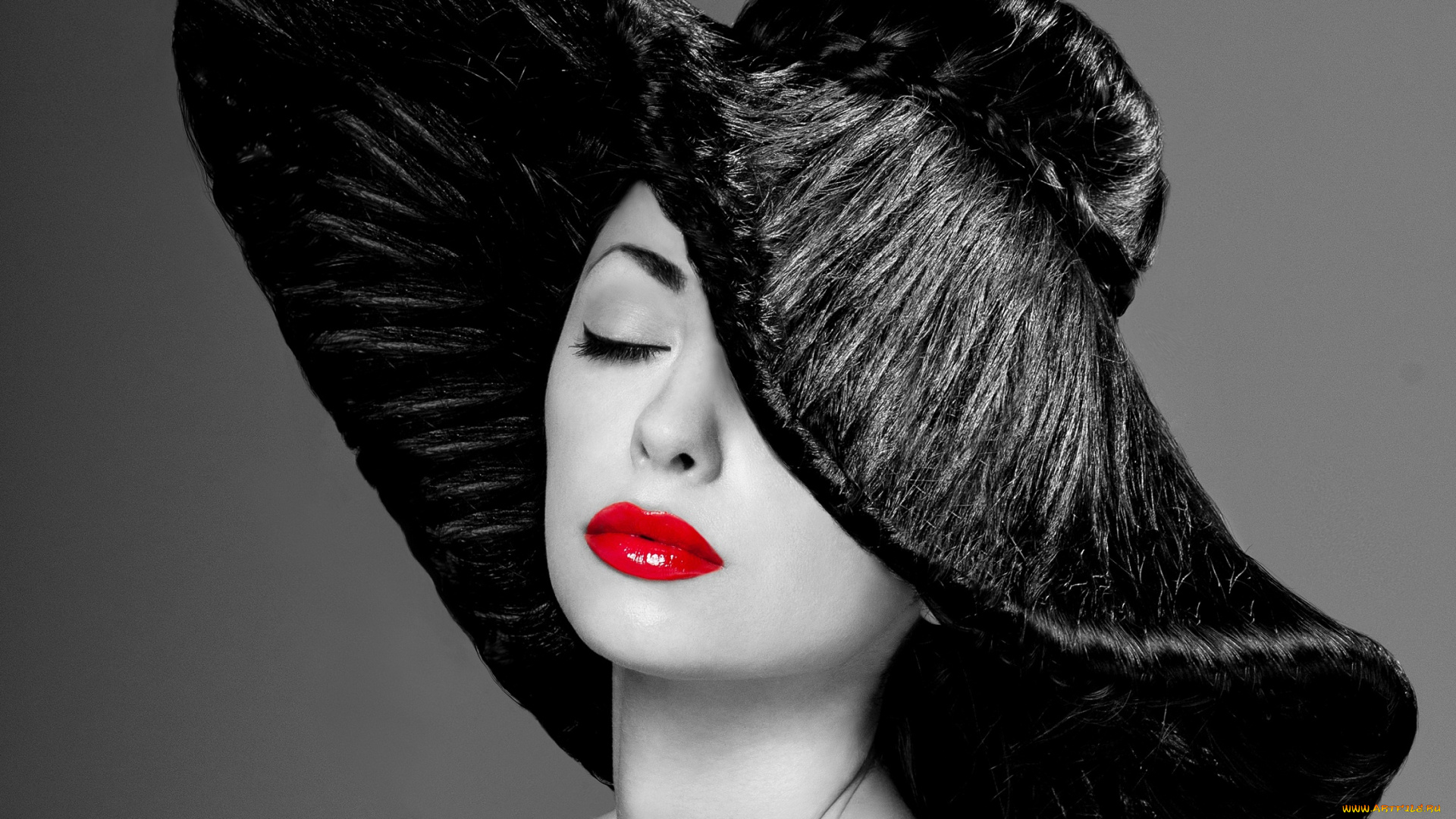 девушки, -unsort, , Черно-белые, обои, красные, губы, фото, девушка, макияж, шляпа, черно, белое